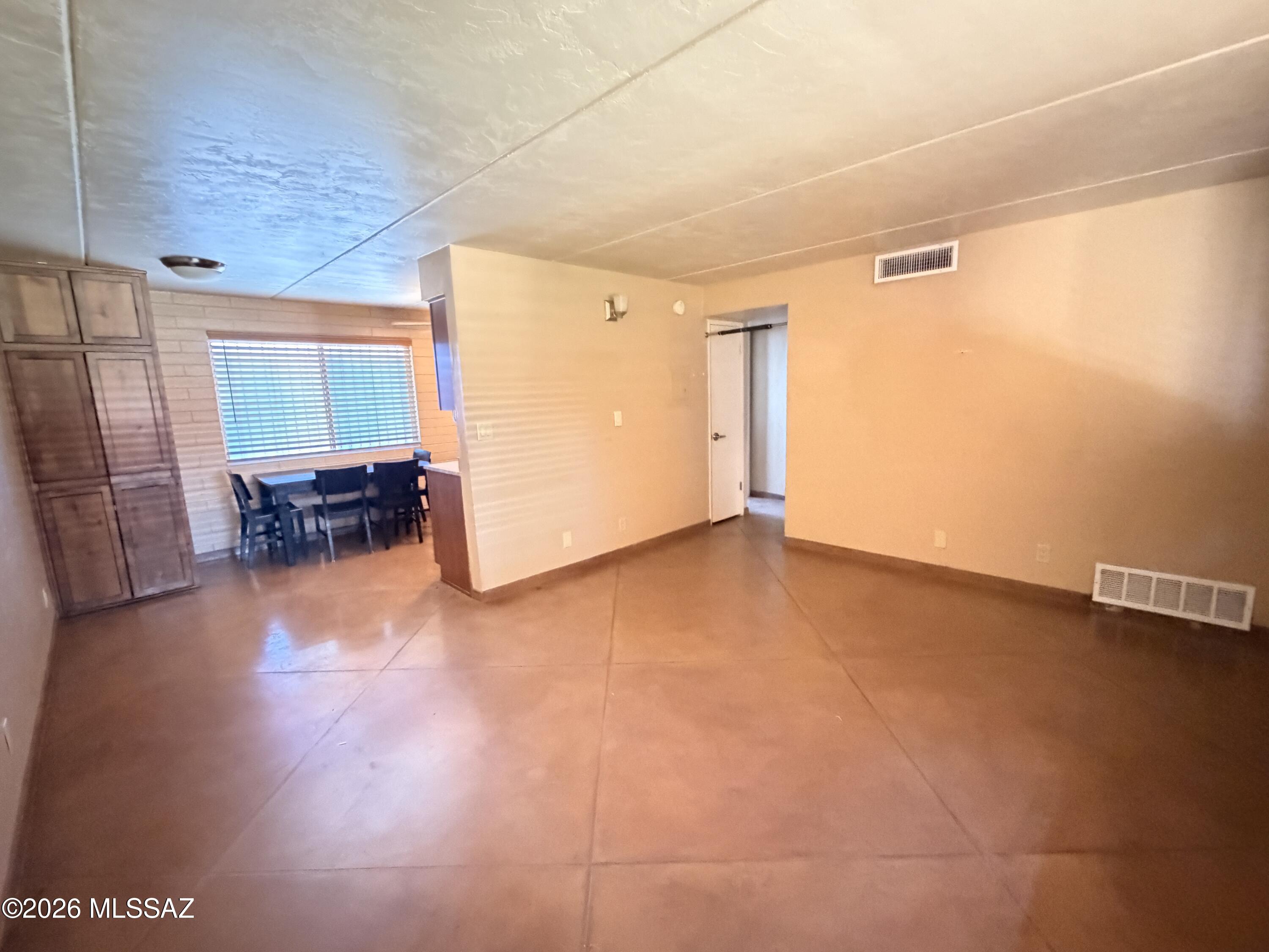 55 N Cherry Avenue 105