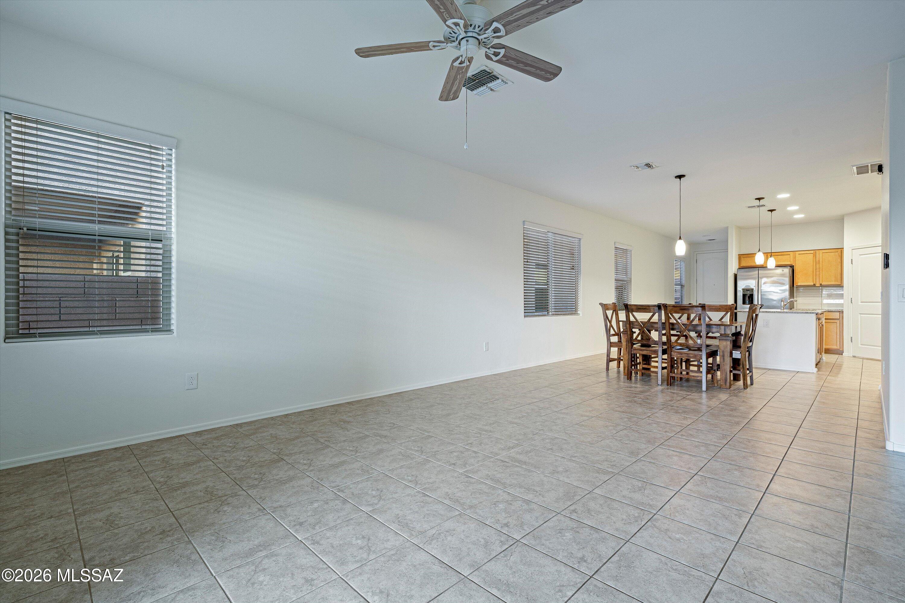 7432 S Via Casa Elegante