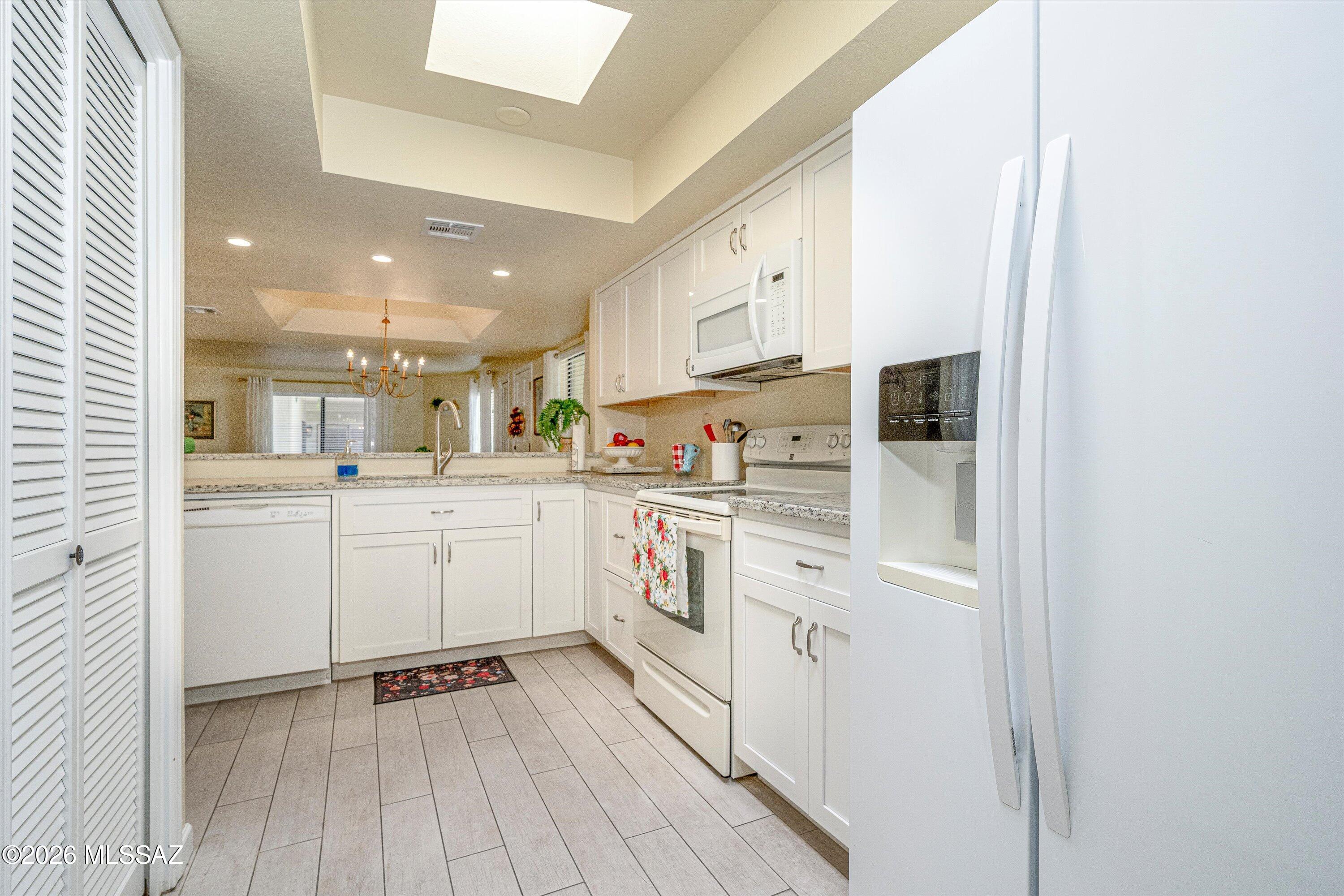 7808 N La Cañada Drive