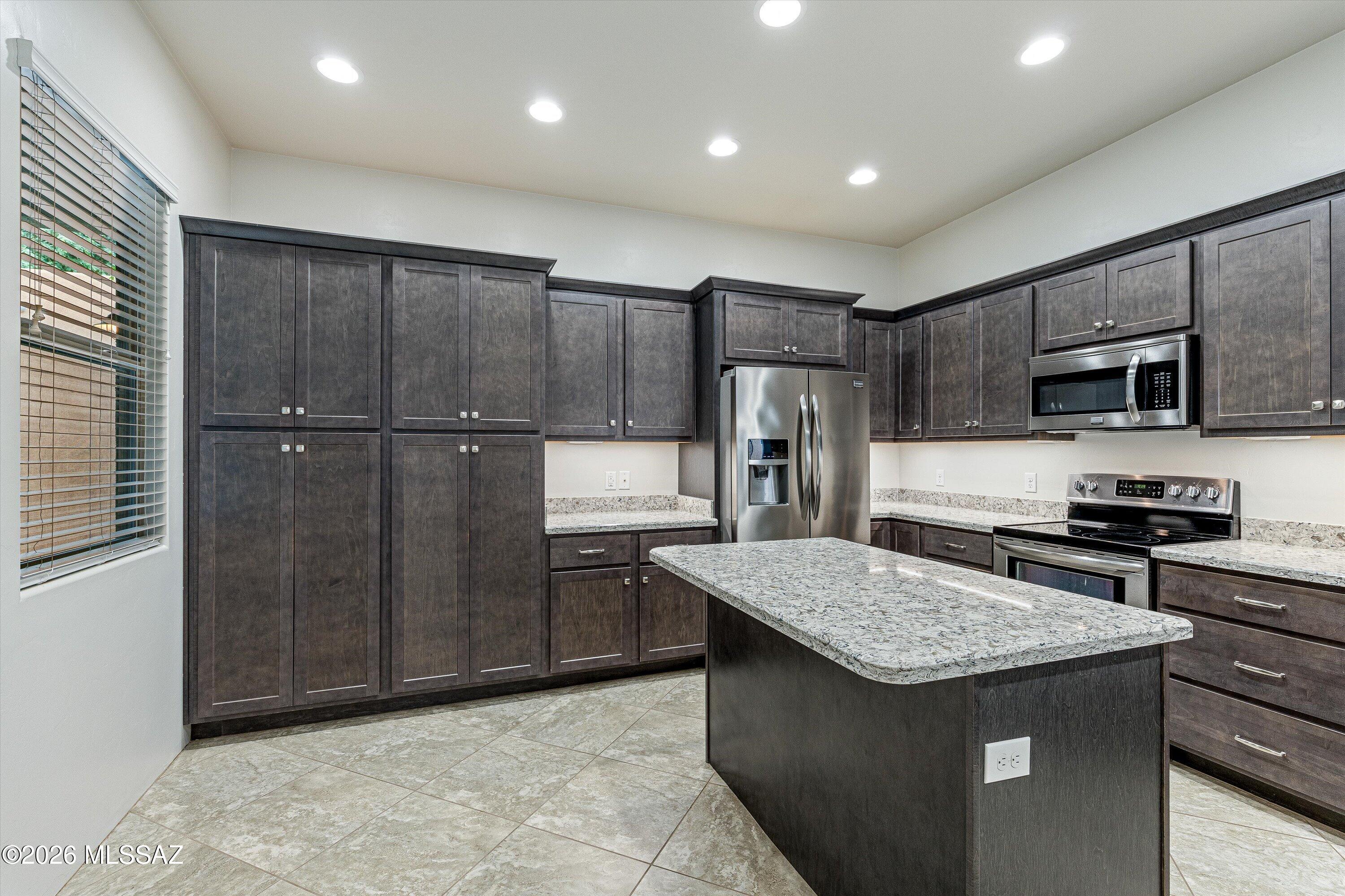 3300 S Lakeside View Drive