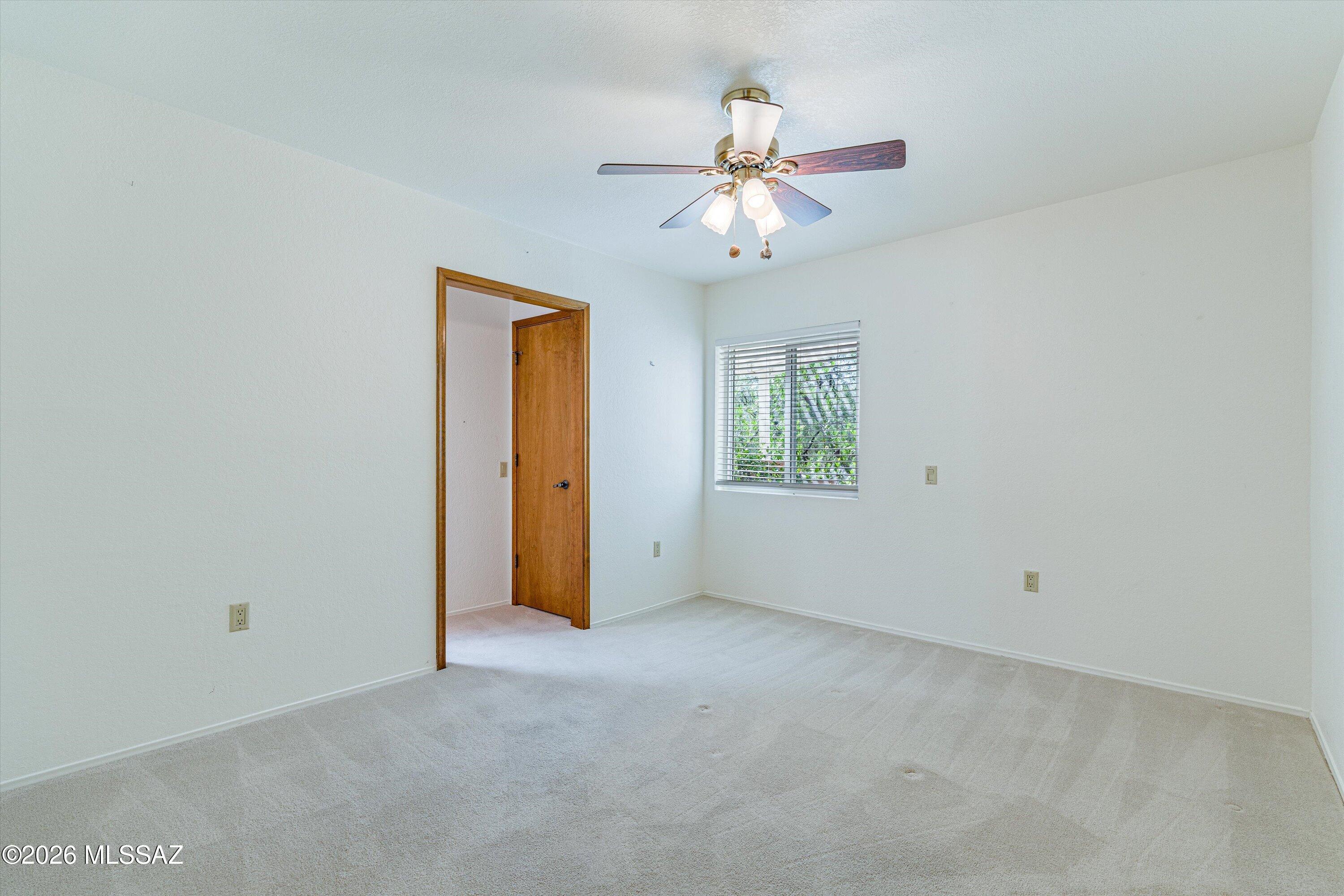 2871 N Longhorn Drive