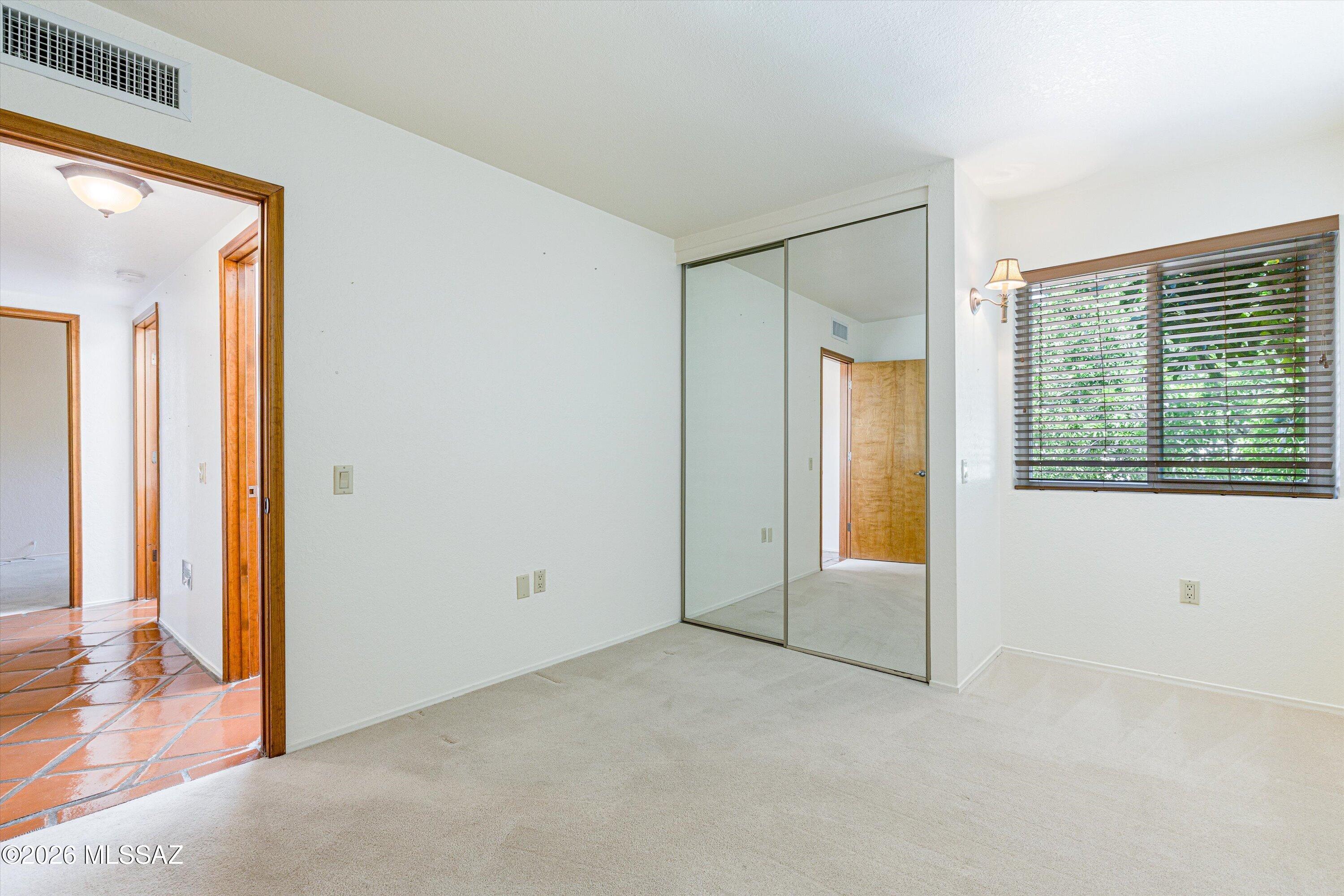 2871 N Longhorn Drive