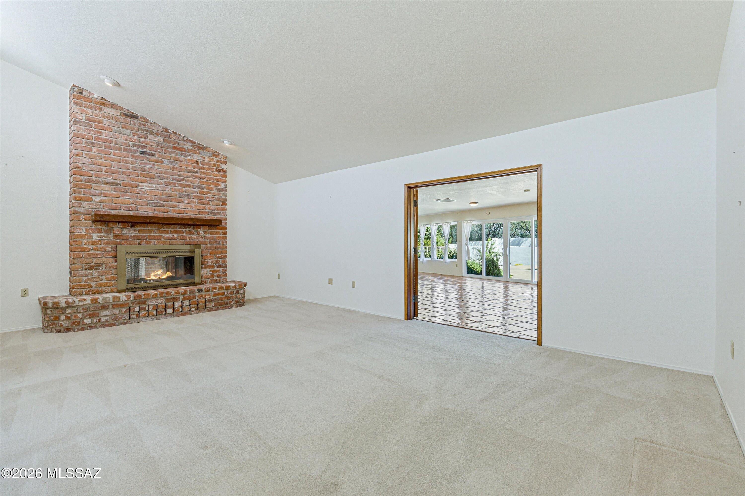 2871 N Longhorn Drive