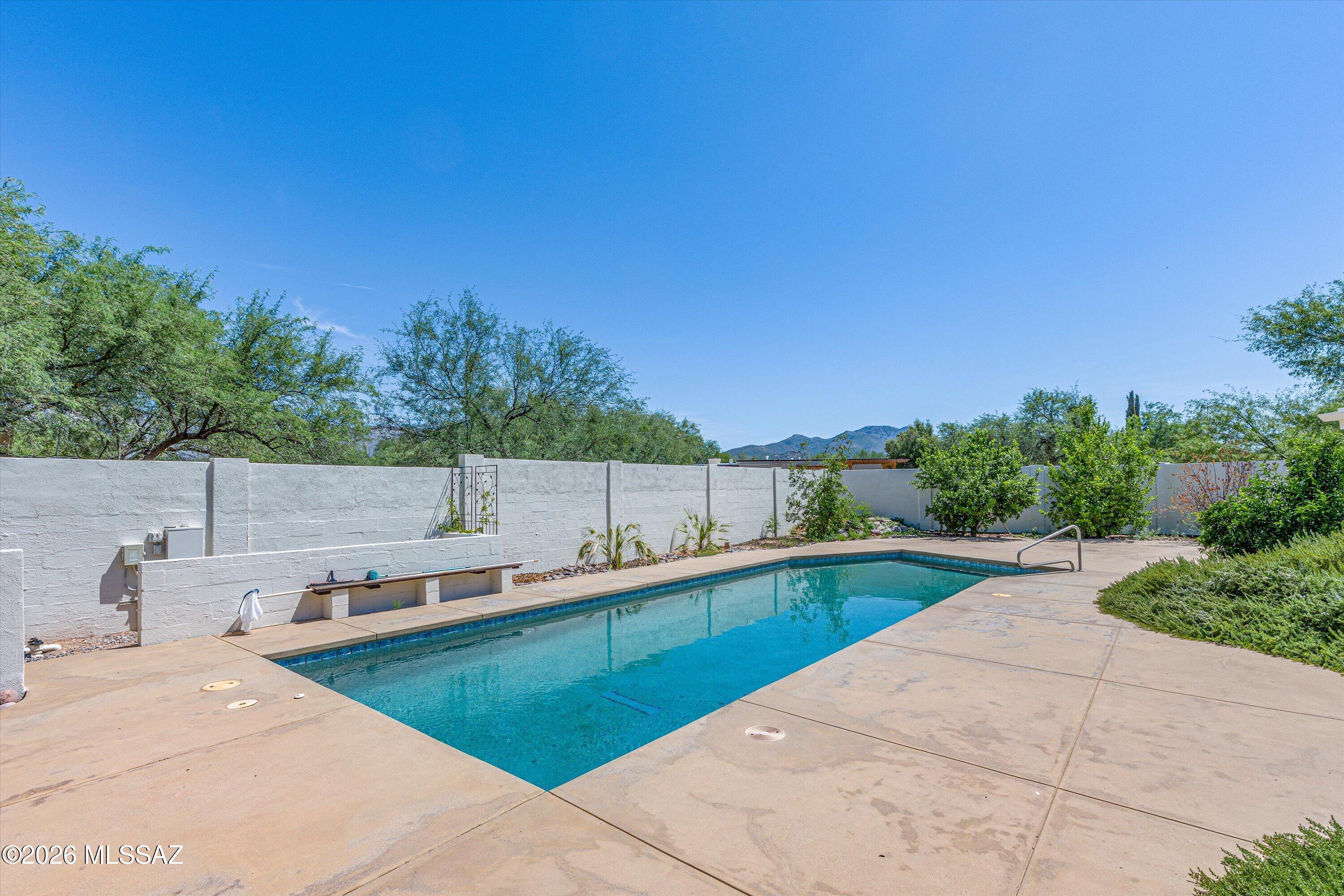 2871 N Longhorn Drive