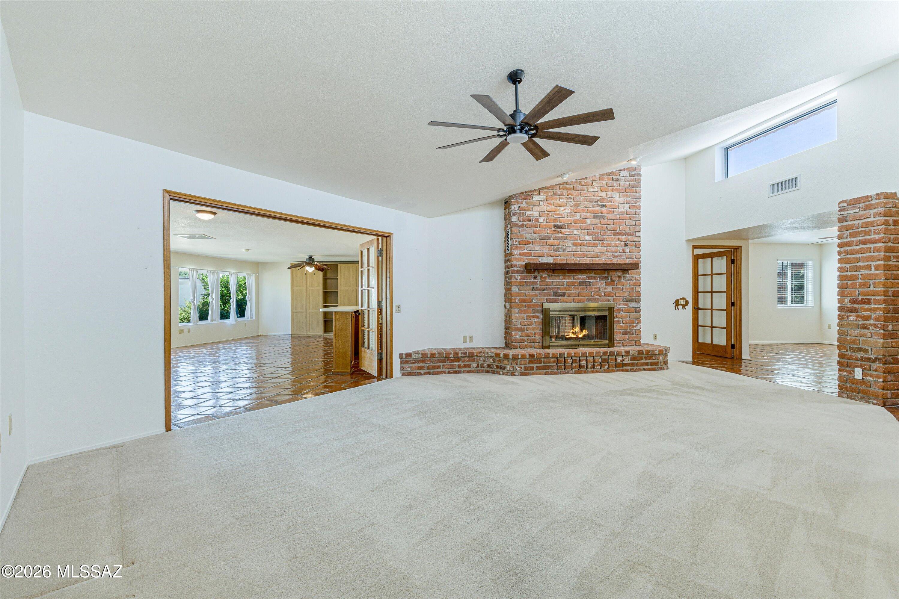 2871 N Longhorn Drive
