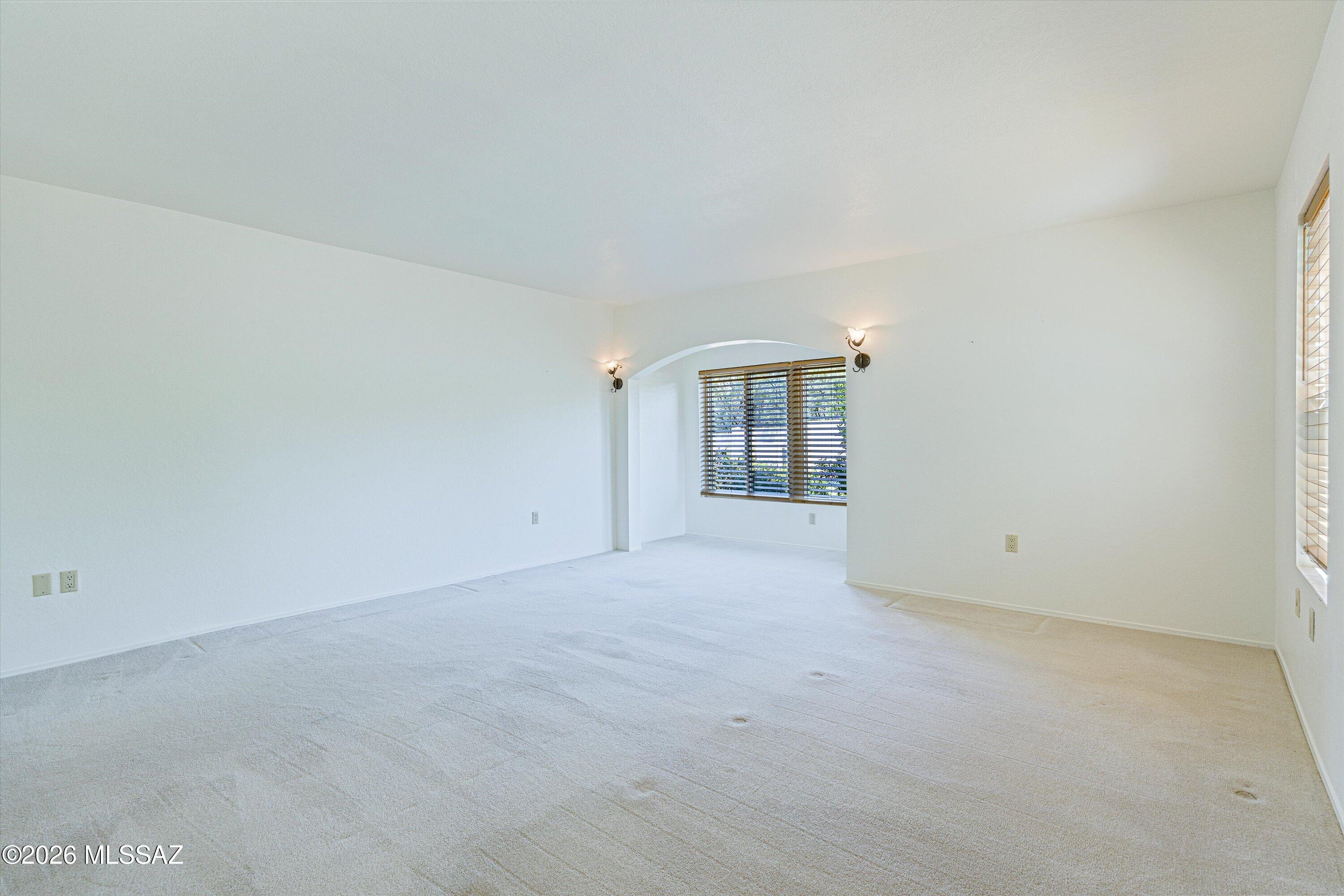 2871 N Longhorn Drive
