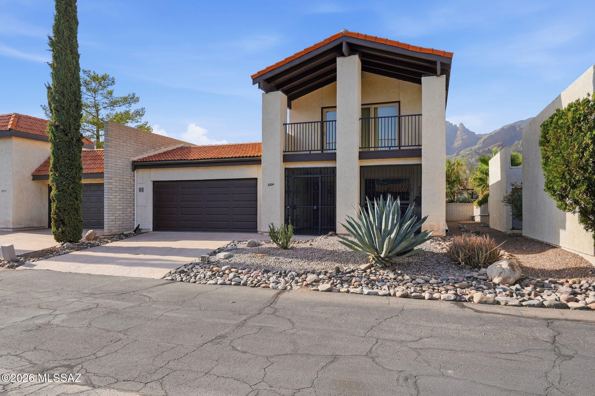 5934 N Placita Del Conde