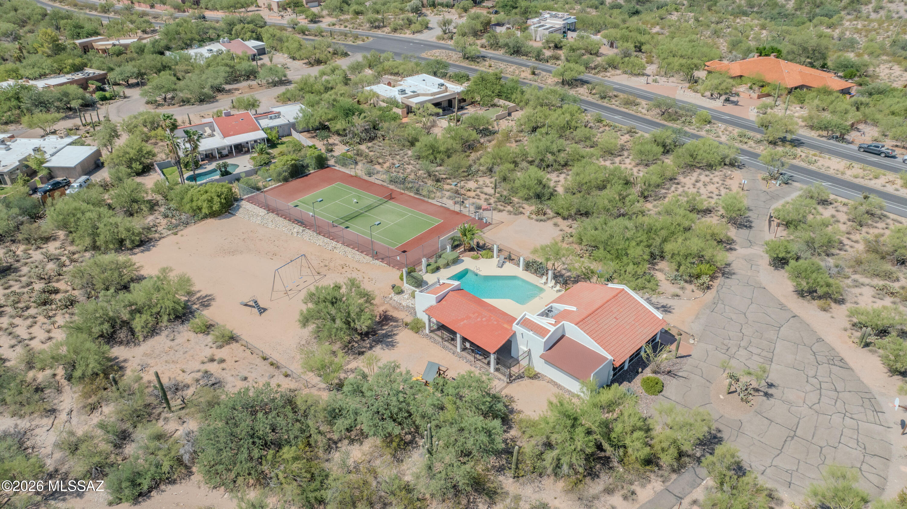 5934 N Placita Del Conde