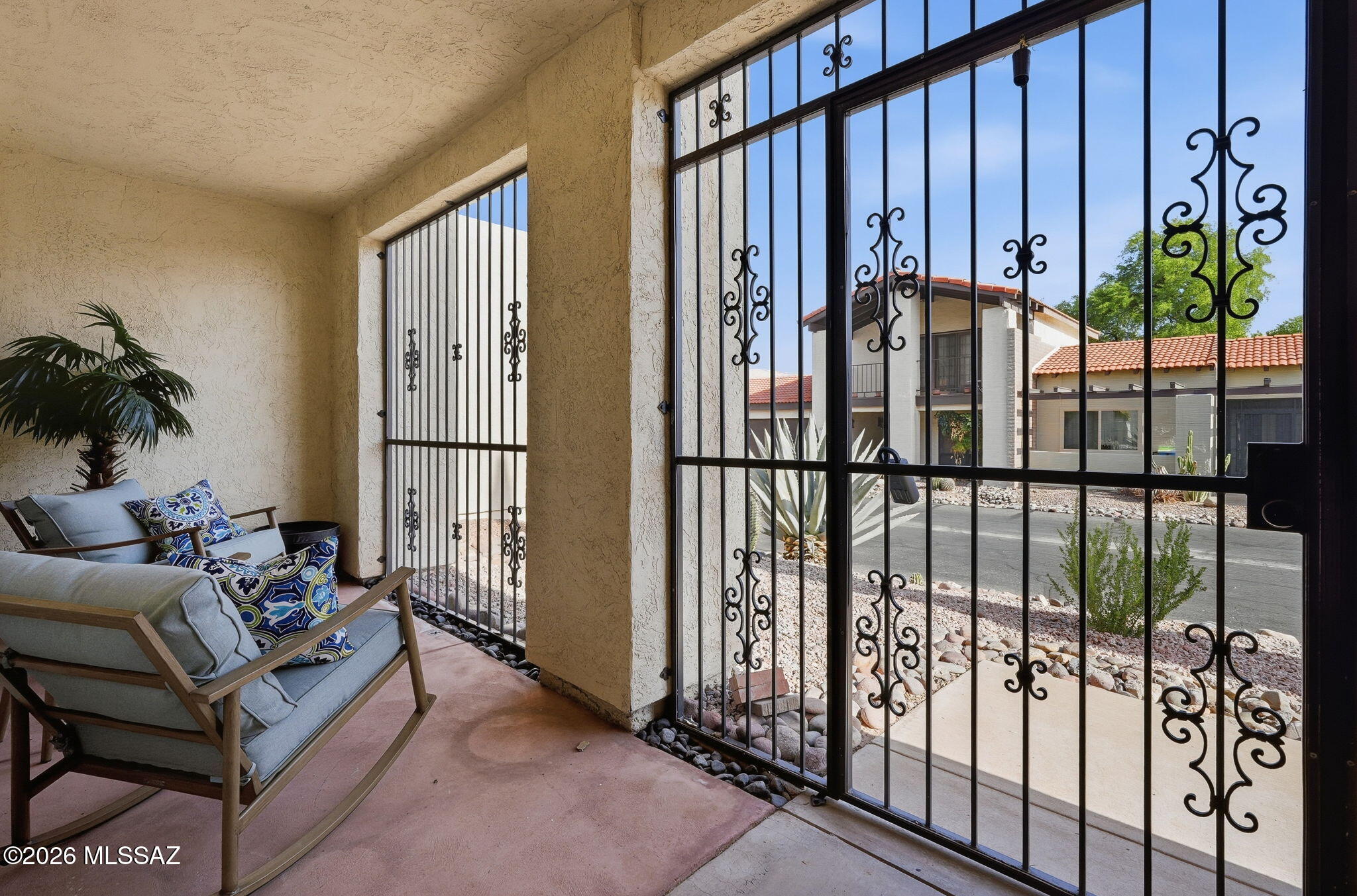 5934 N Placita Del Conde