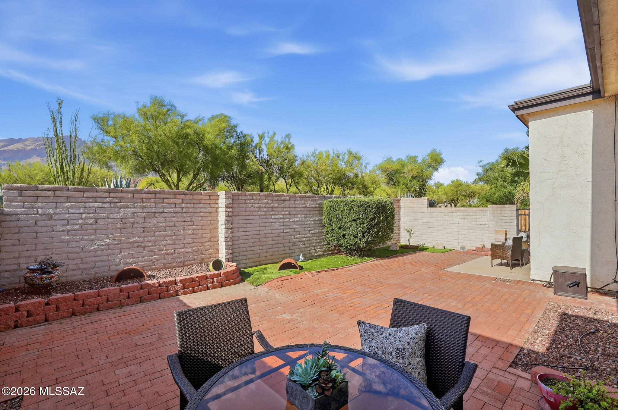 5934 N Placita Del Conde