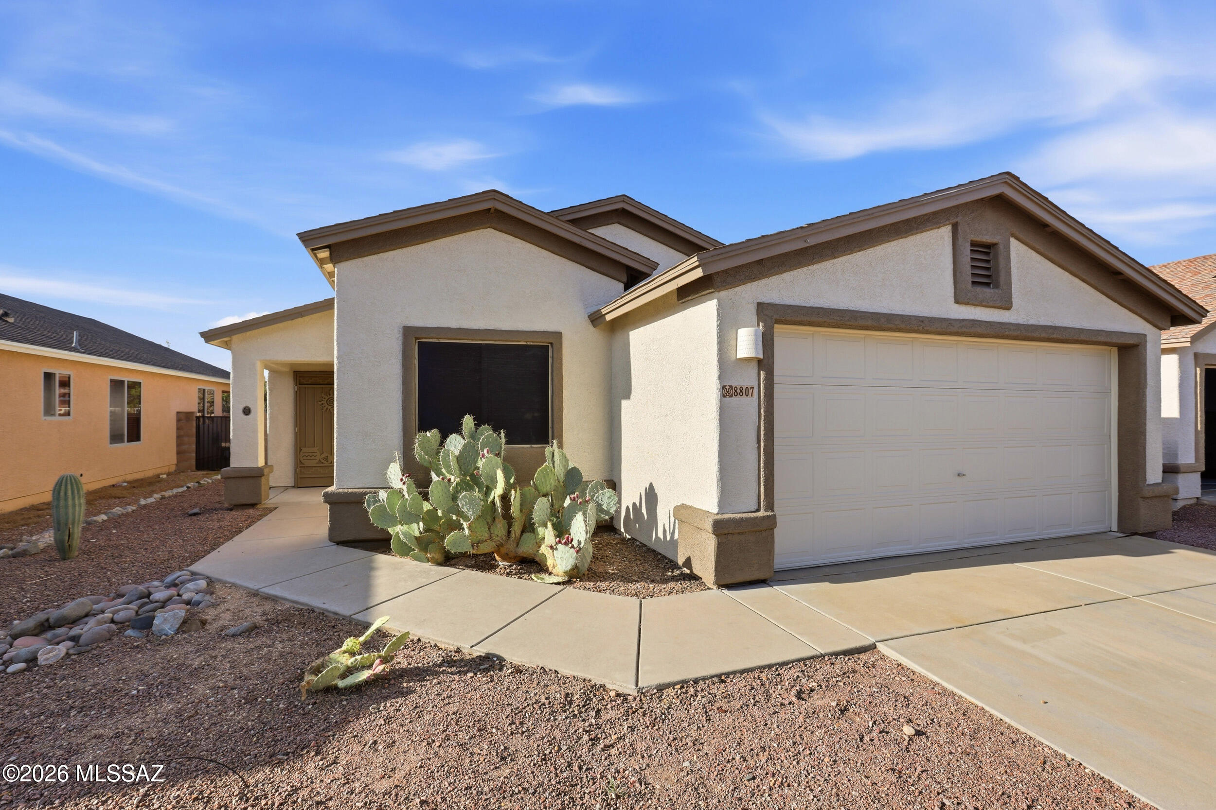8807 E Mountain Spring Drive