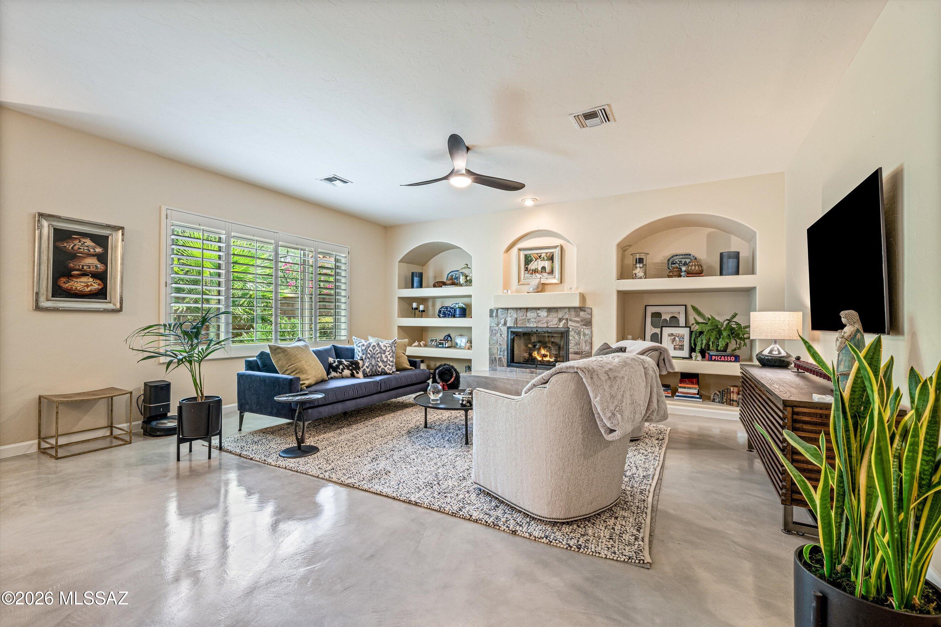 7144 E Placita Rancho La Cholla