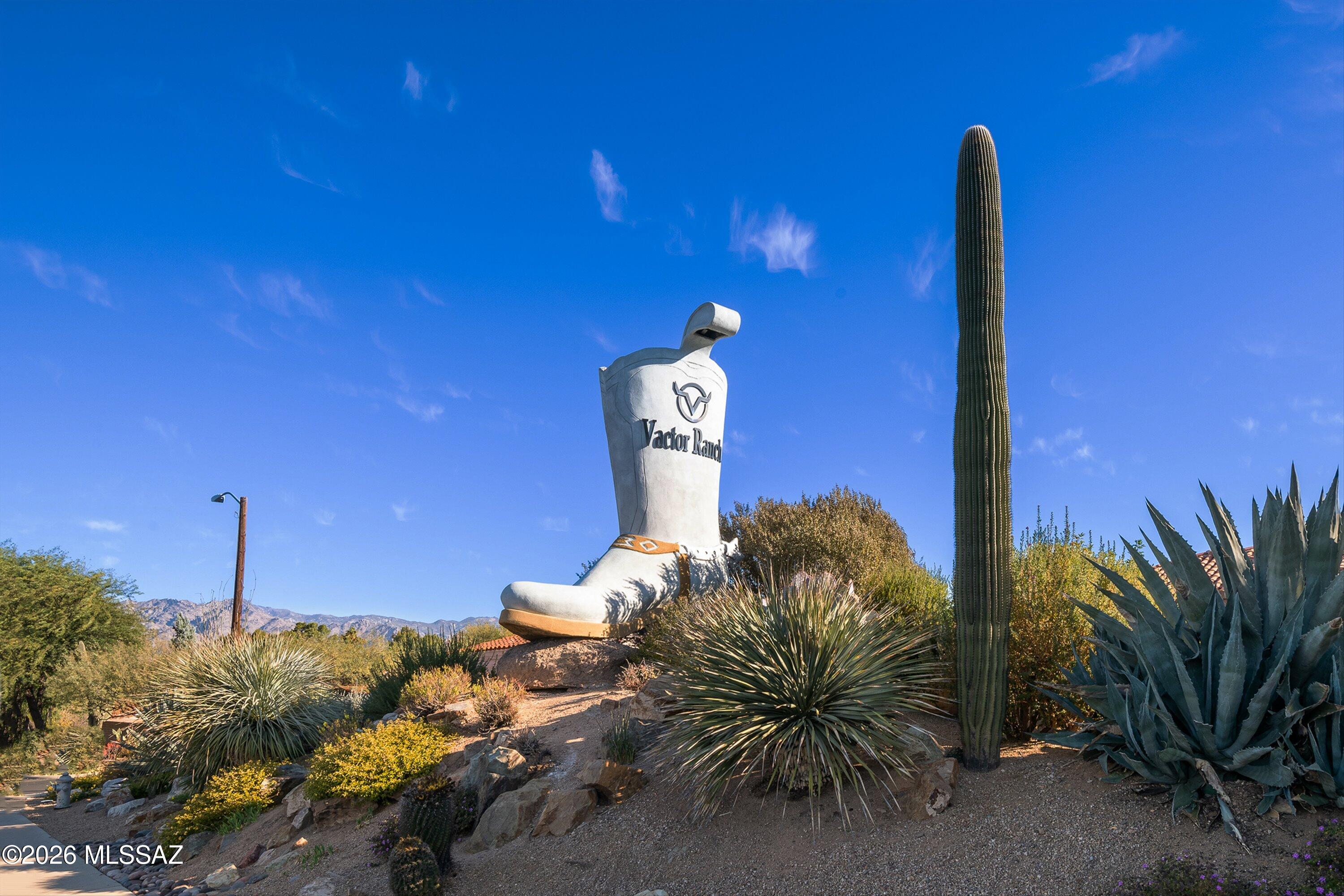 7144 E Placita Rancho La Cholla