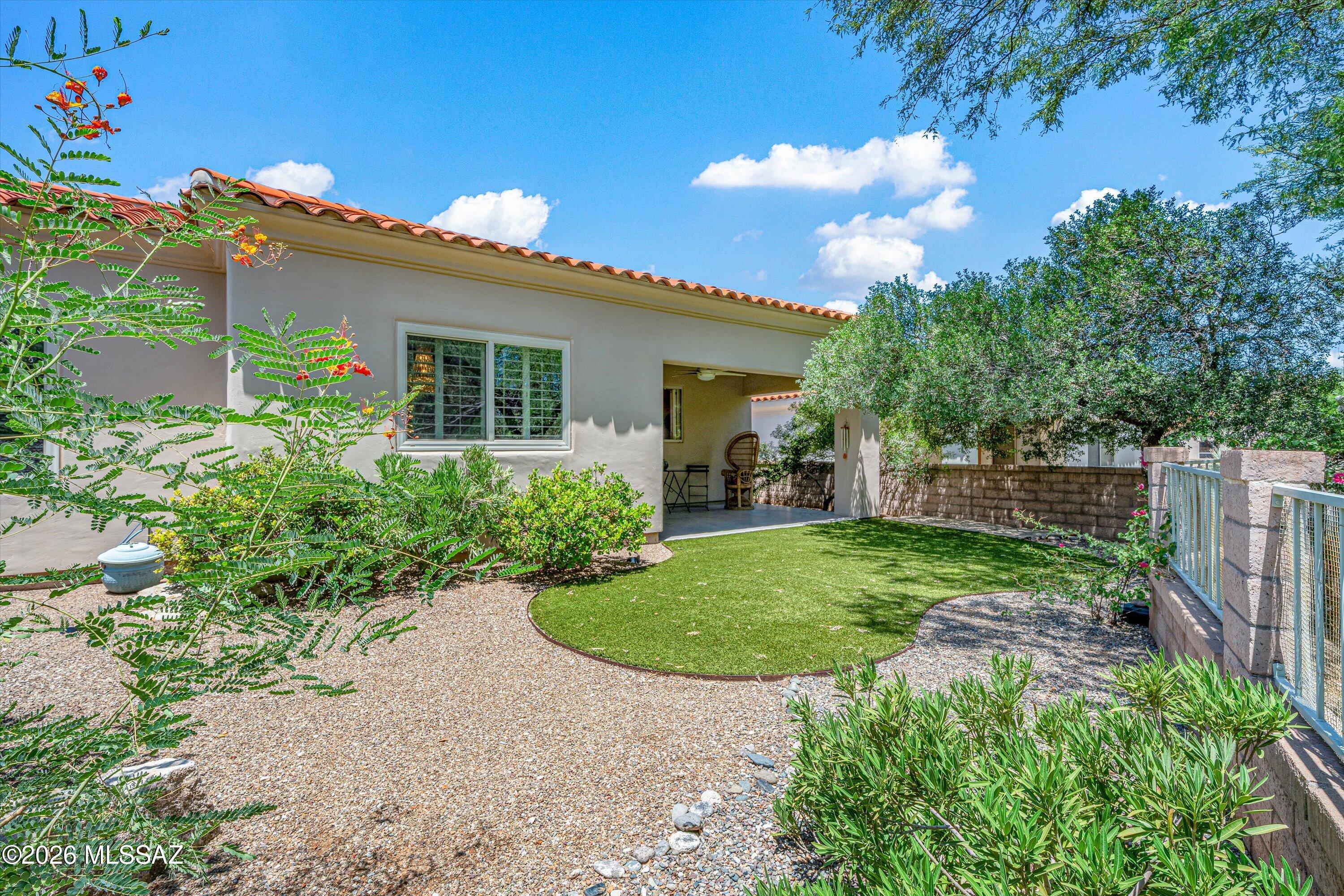 7144 E Placita Rancho La Cholla