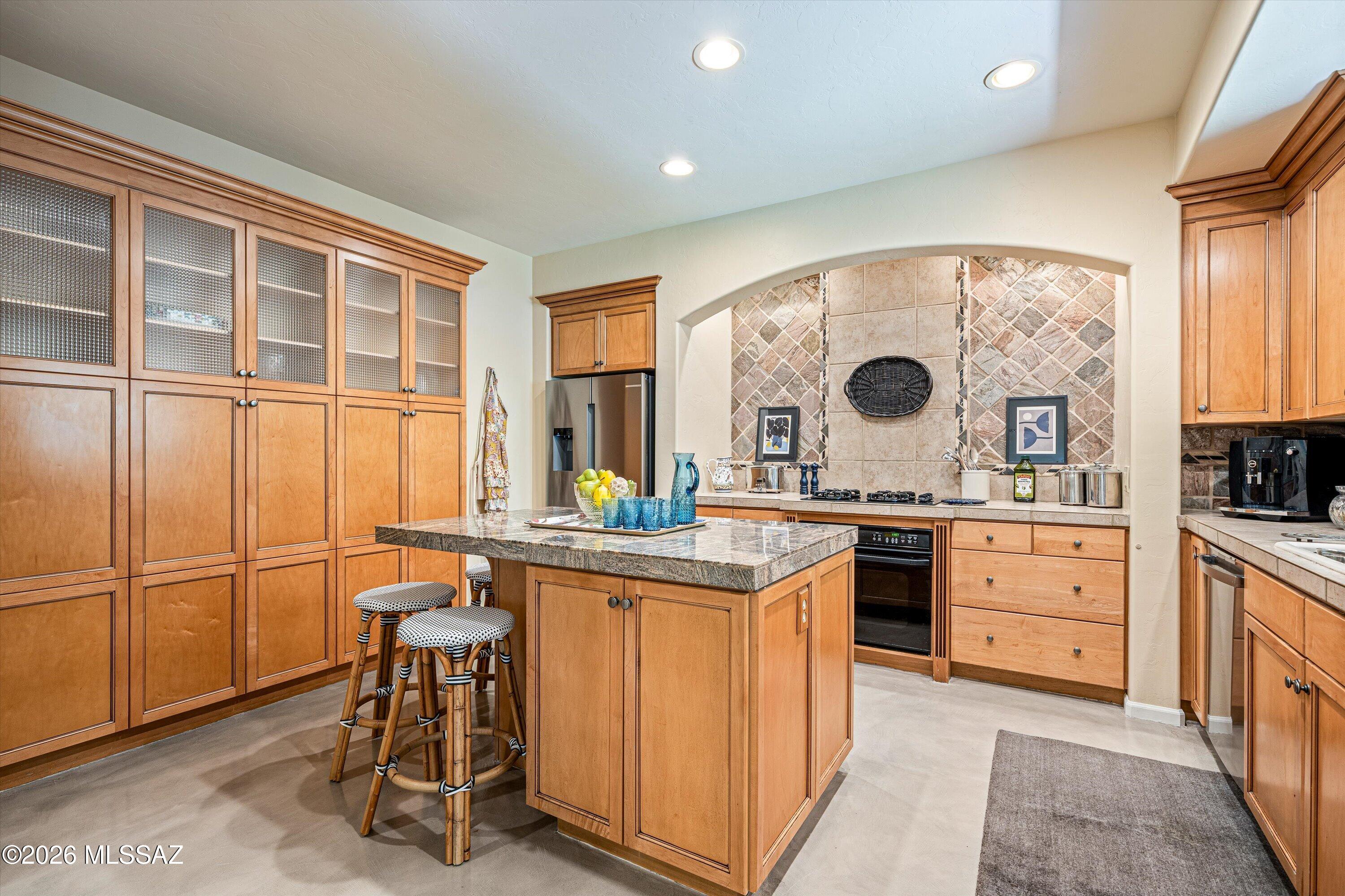 7144 E Placita Rancho La Cholla