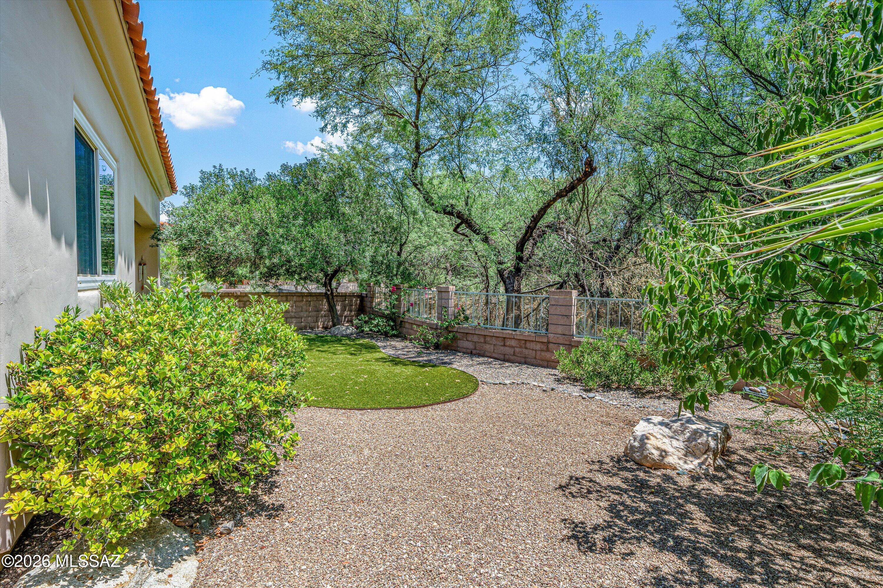 7144 E Placita Rancho La Cholla