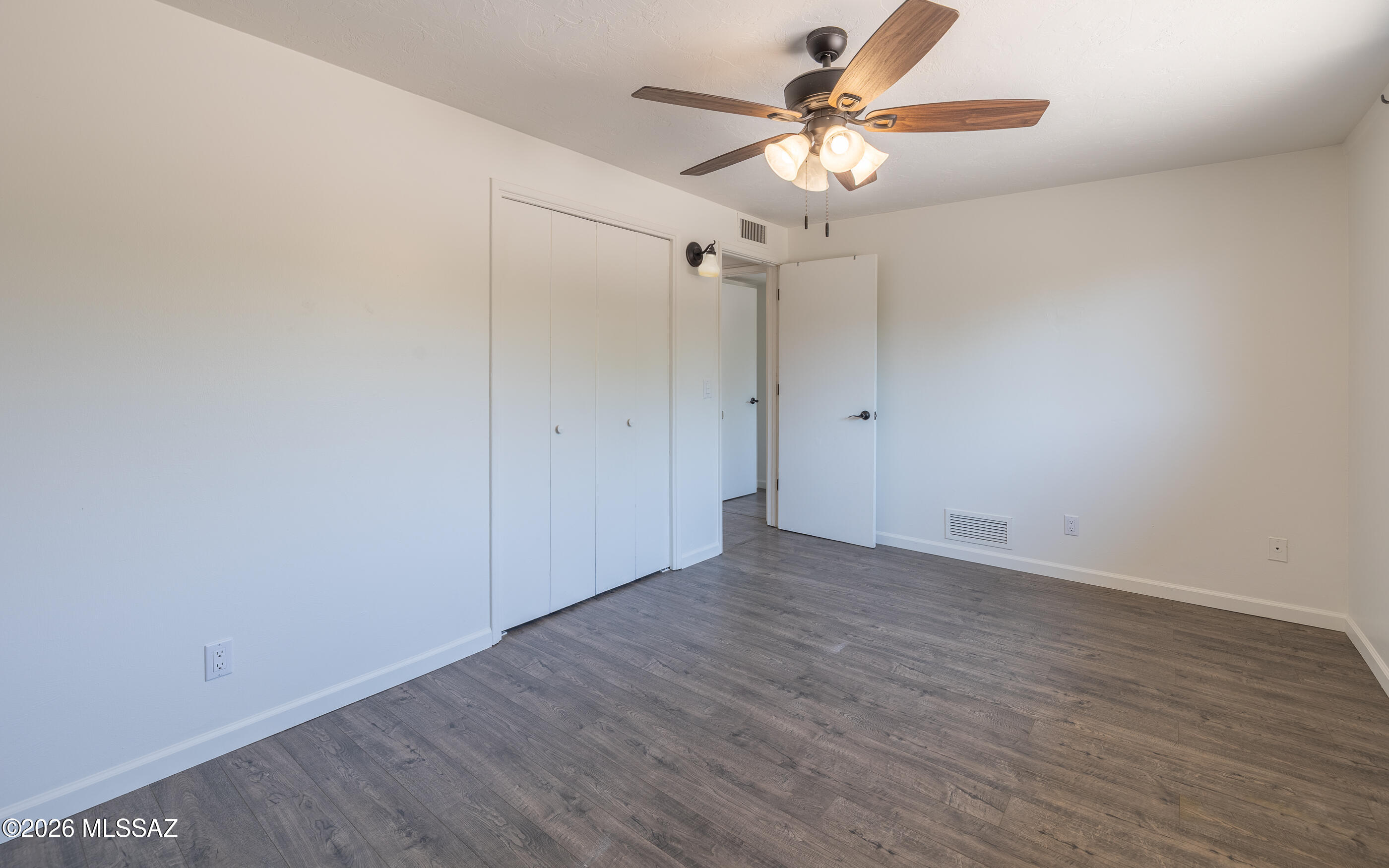 2942 N Longhorn Drive