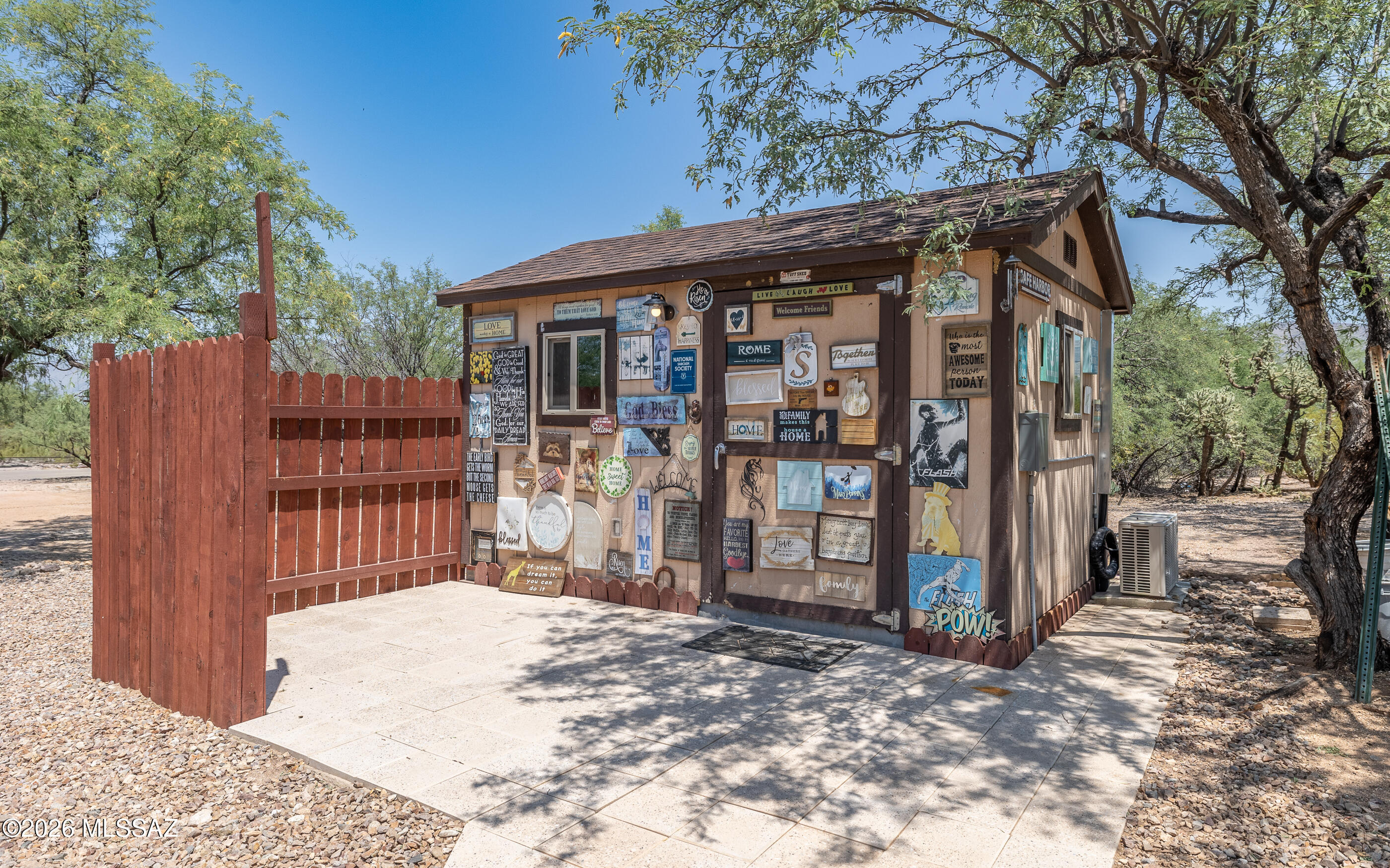2942 N Longhorn Drive
