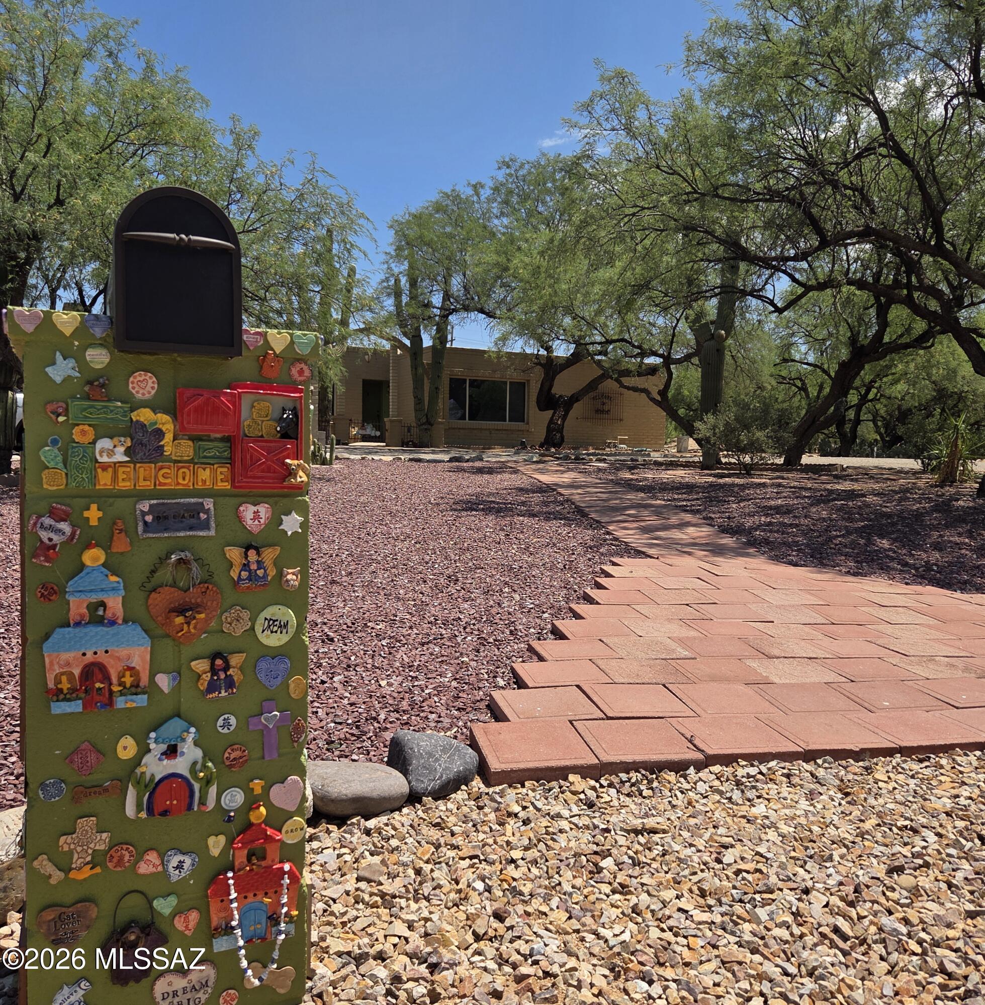 2942 N Longhorn Drive