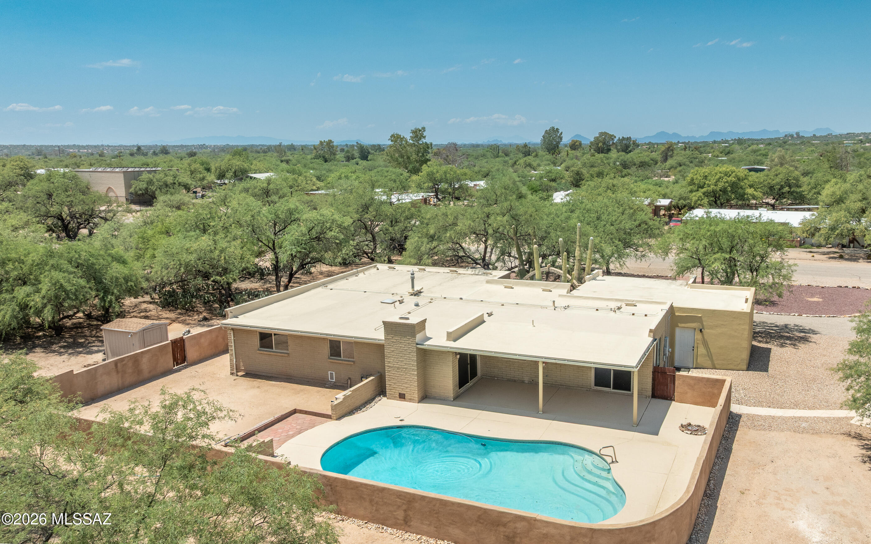 2942 N Longhorn Drive