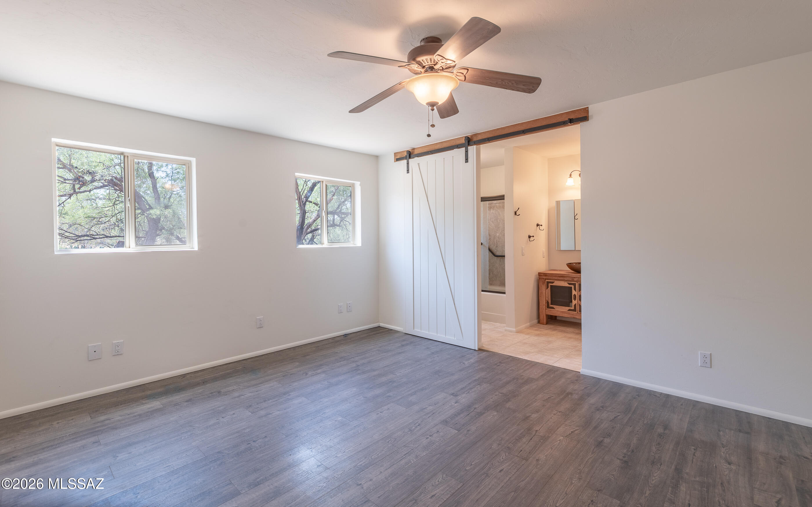 2942 N Longhorn Drive
