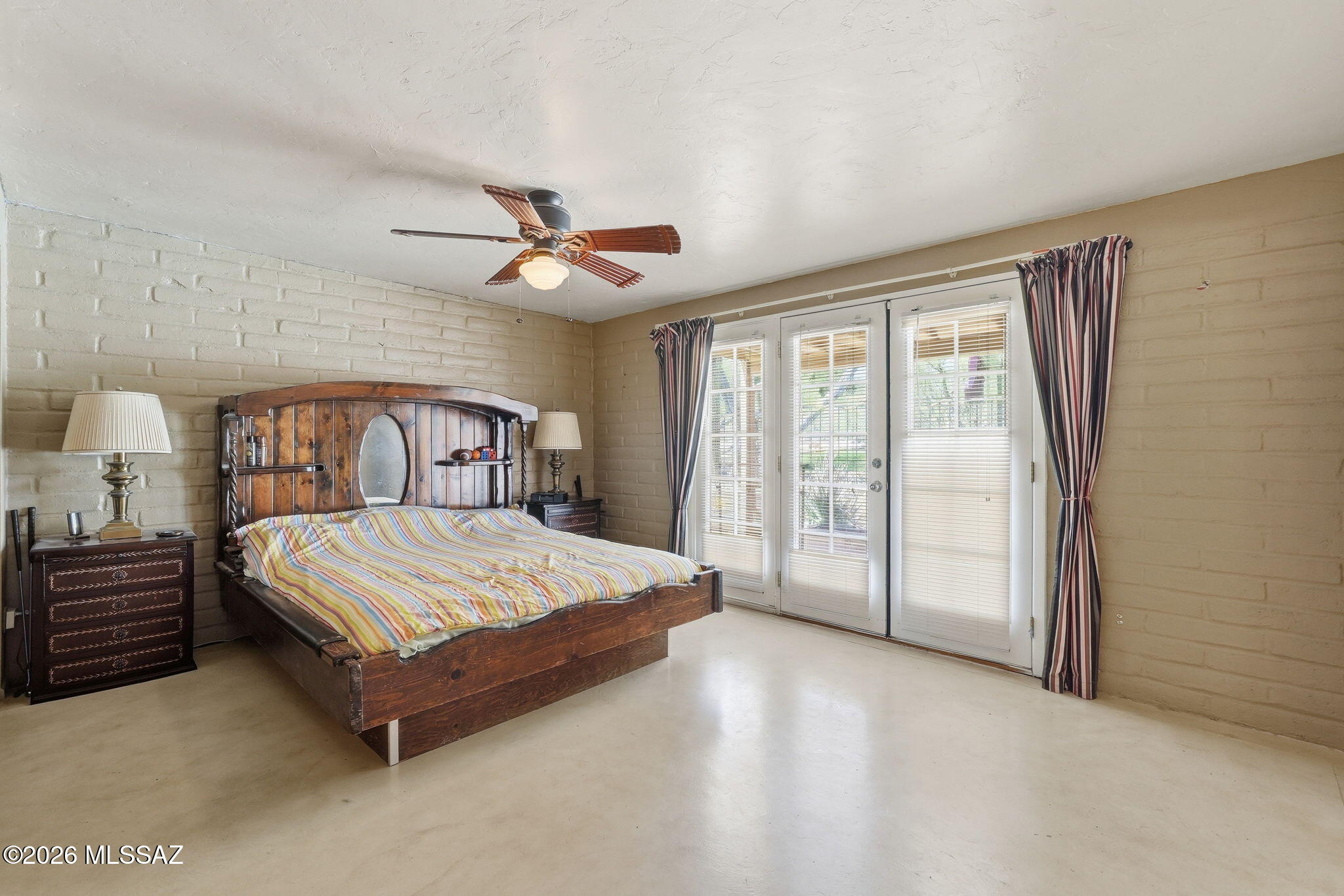 4390 N Camino Vinorama