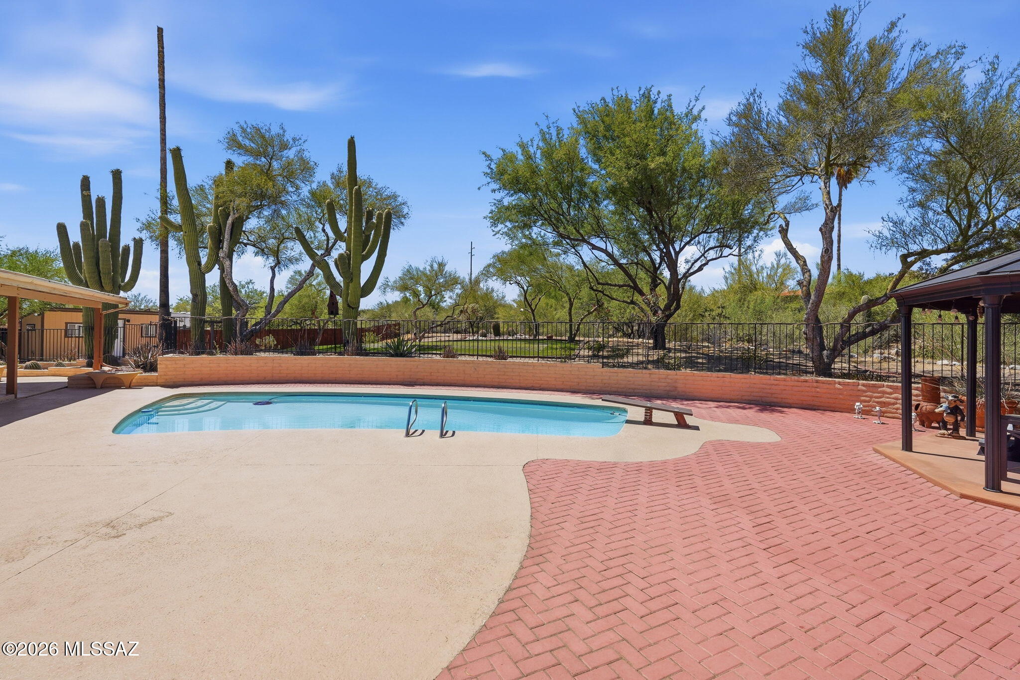 4390 N Camino Vinorama