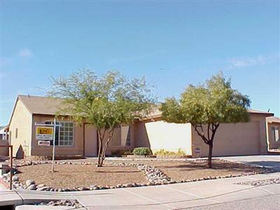 8742 E Squaw Peak Drive