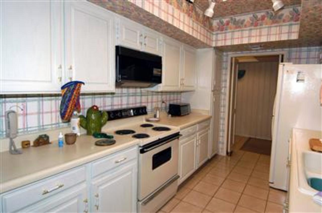 4587 N Avenida Ronca