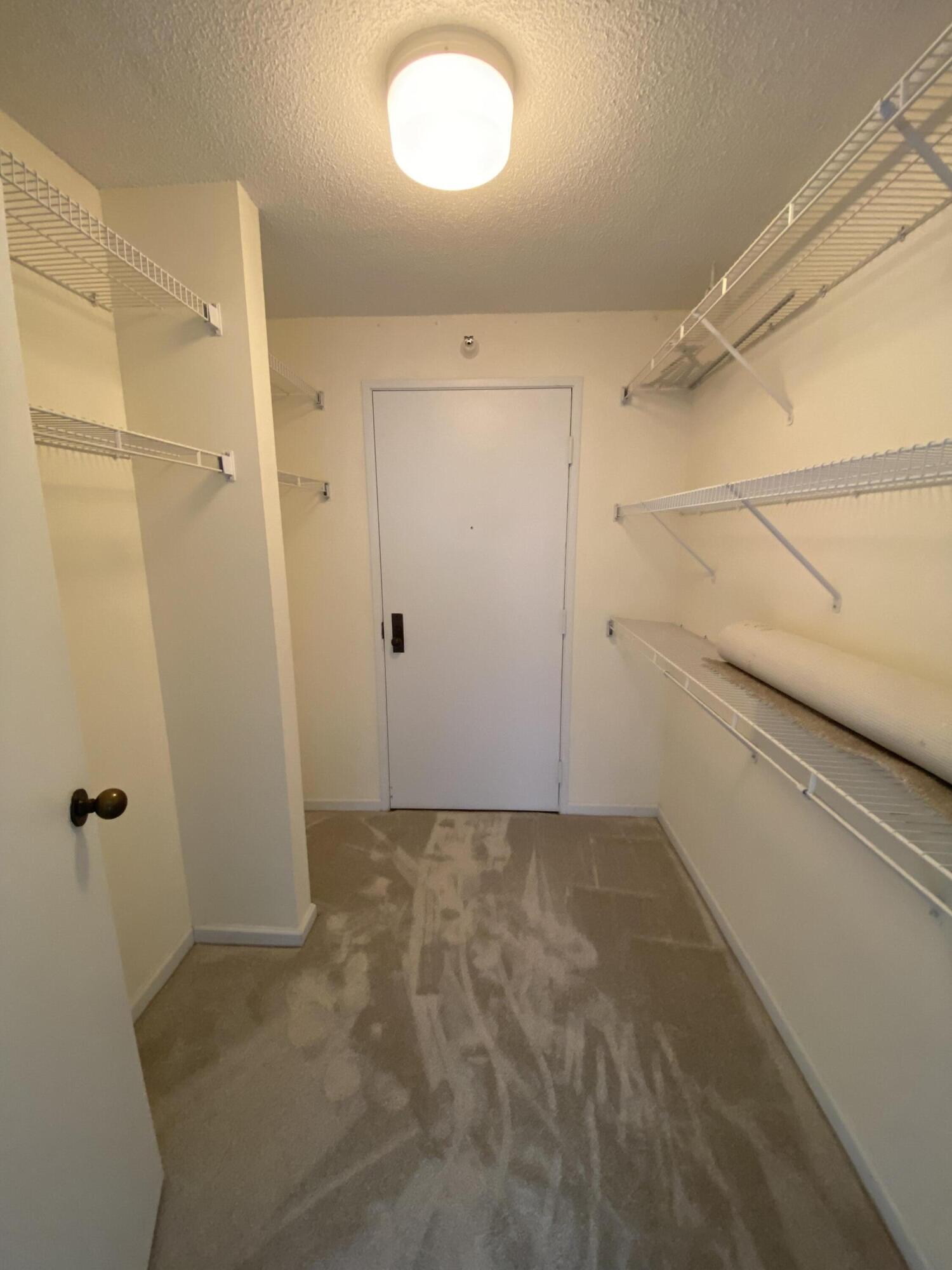 1660 N Prospect Ave Unit: 809