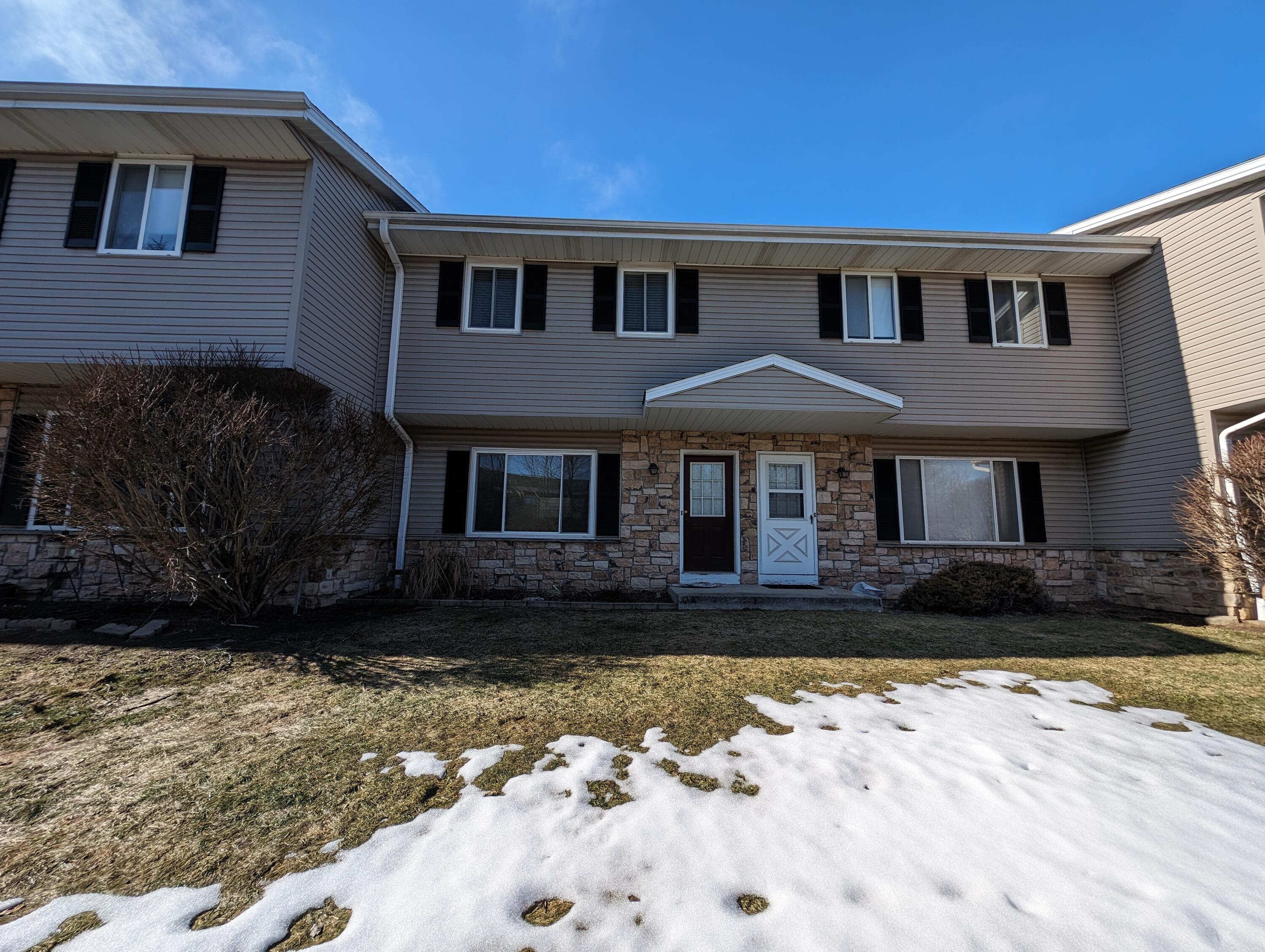 W163N11518 Windsor Ct Unit: C