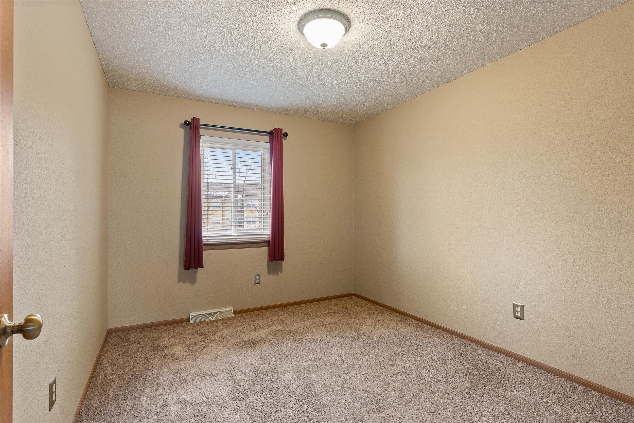 W163N11518 Windsor Ct Unit: C