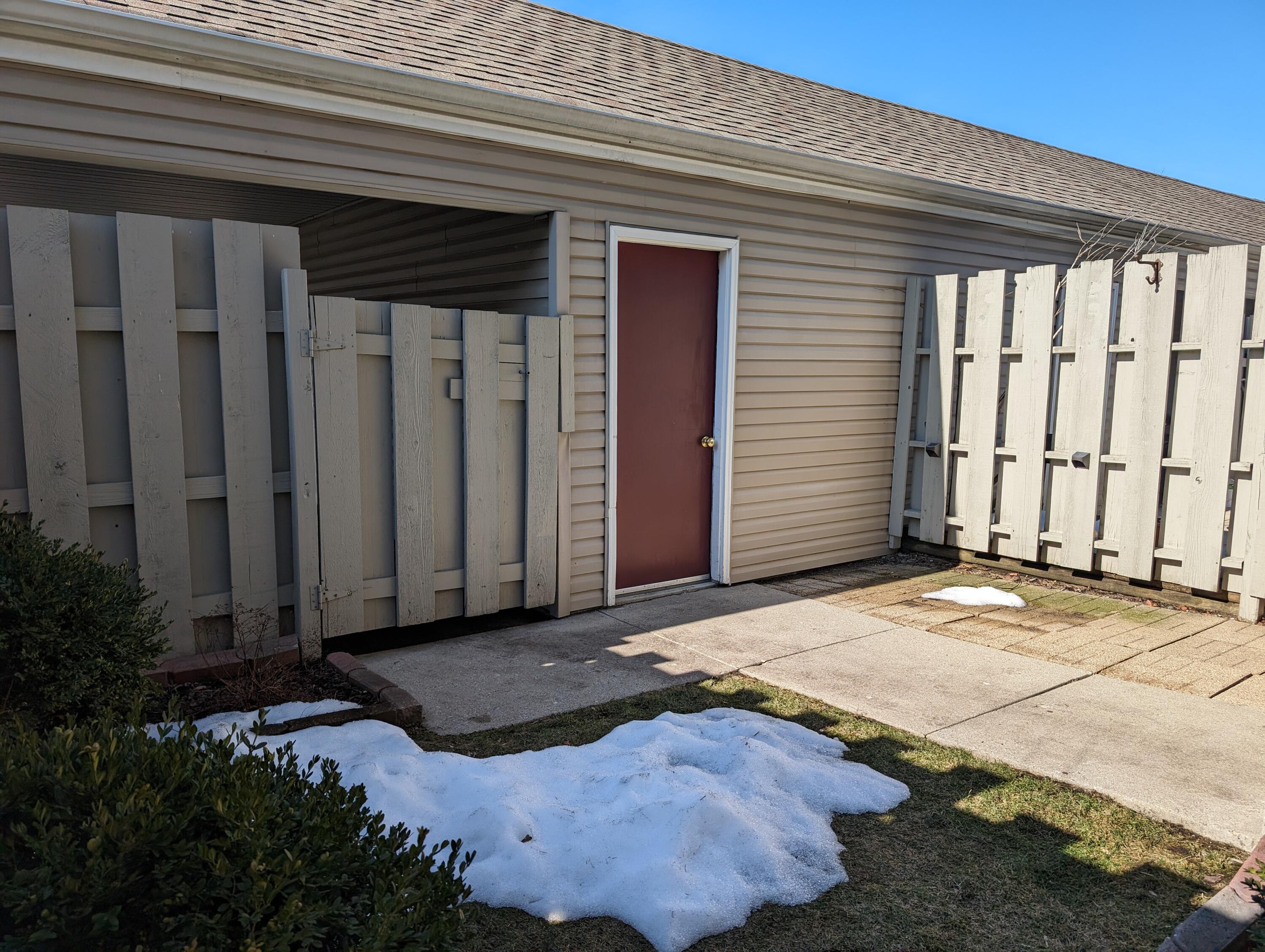 W163N11518 Windsor Ct Unit: C