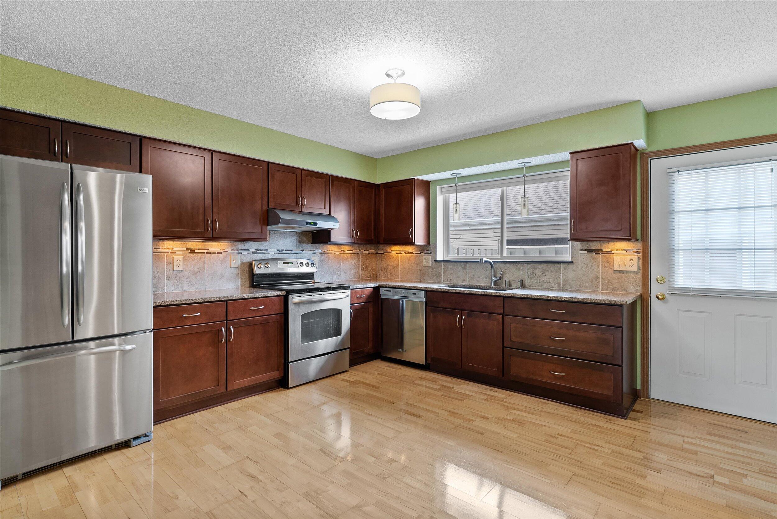 W163N11518 Windsor Ct Unit: C