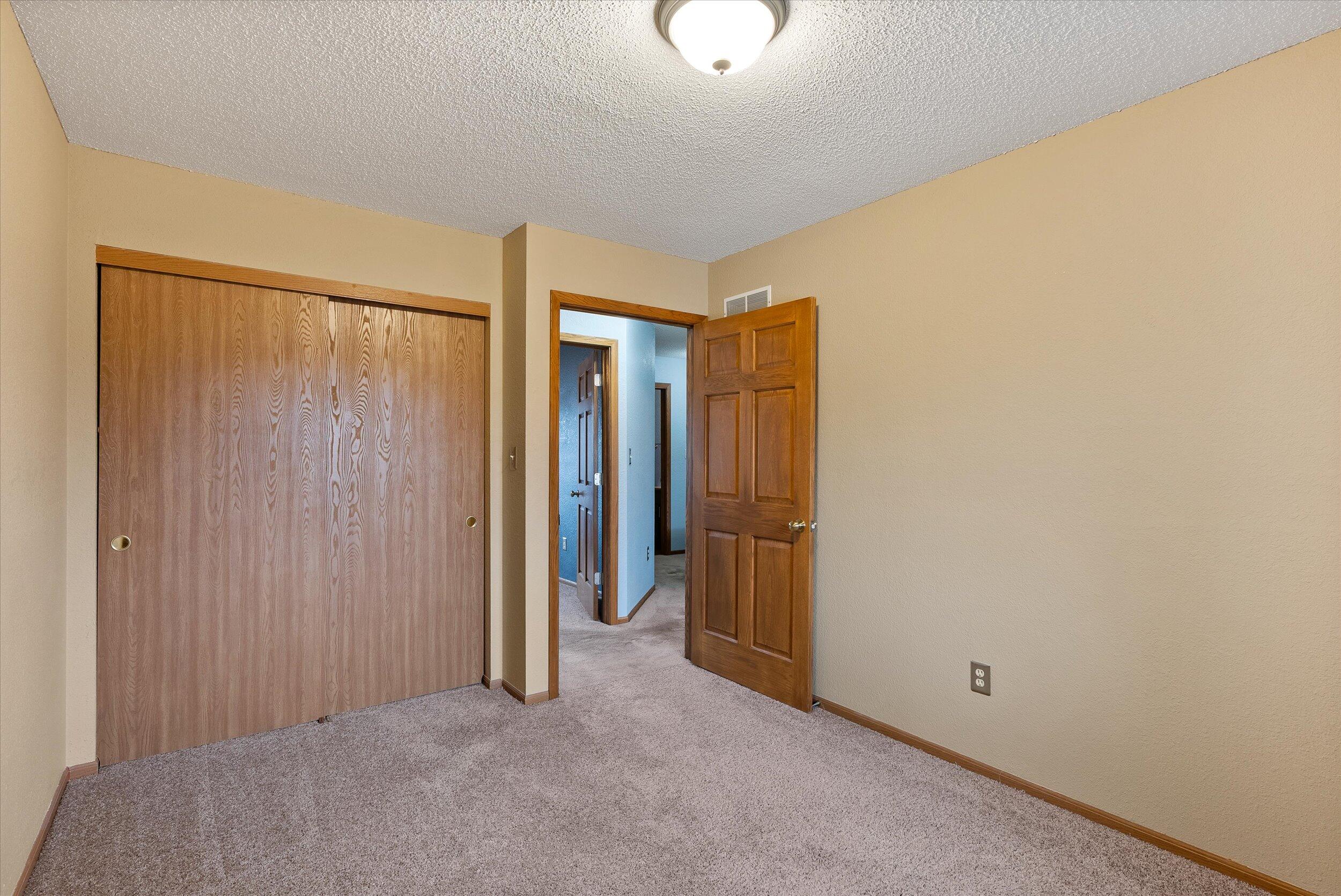 W163N11518 Windsor Ct Unit: C