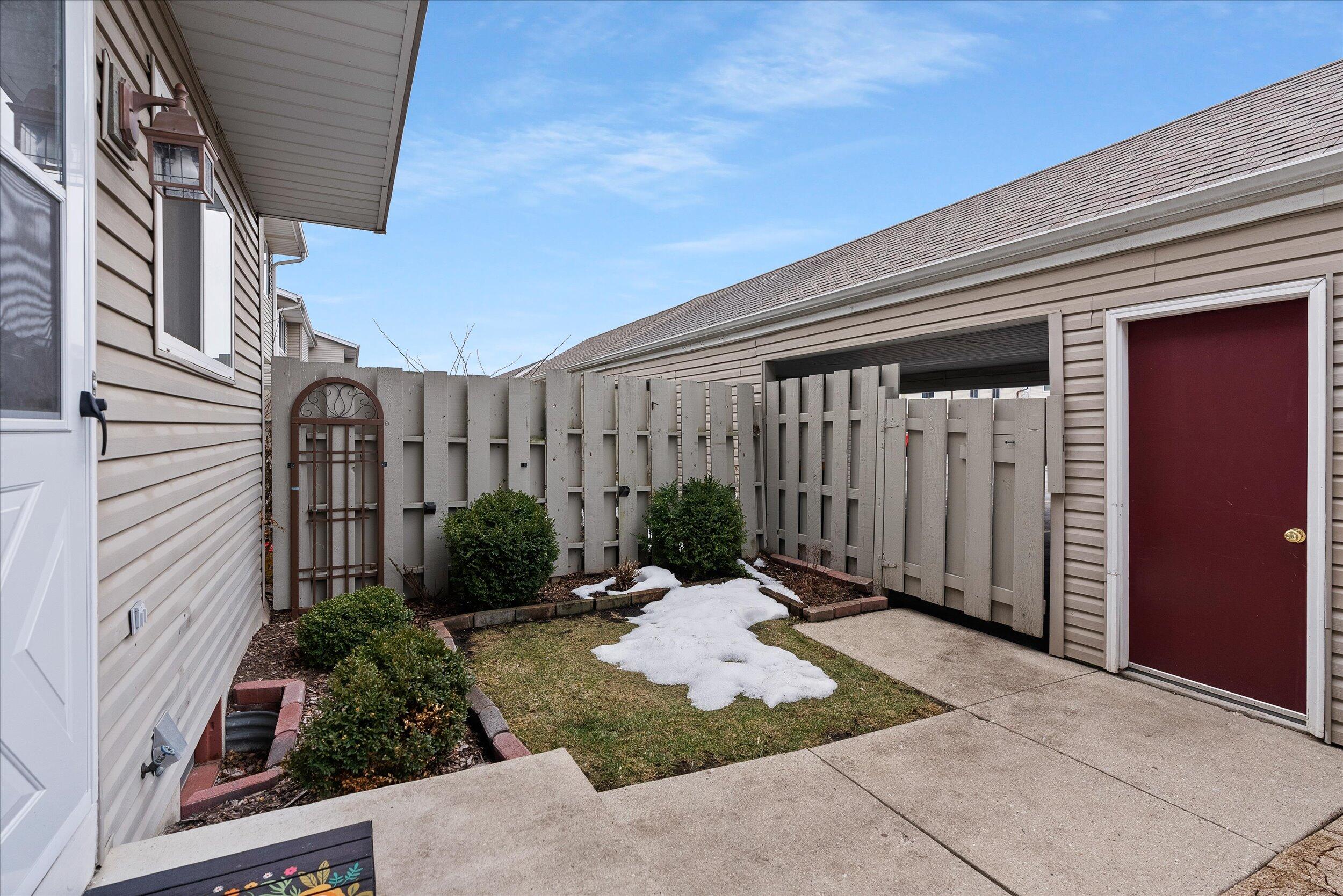 W163N11518 Windsor Ct Unit: C