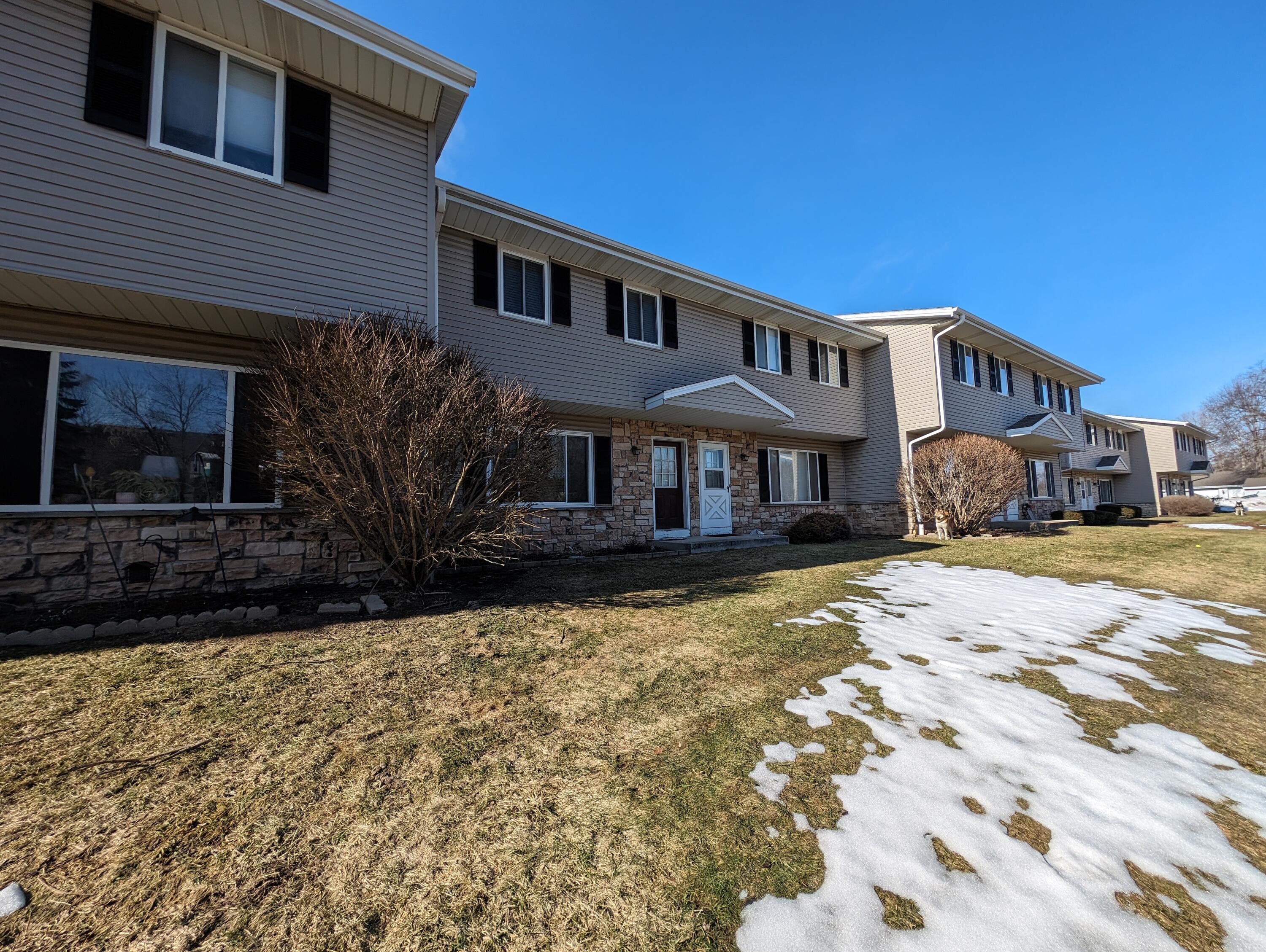 W163N11518 Windsor Ct Unit: C