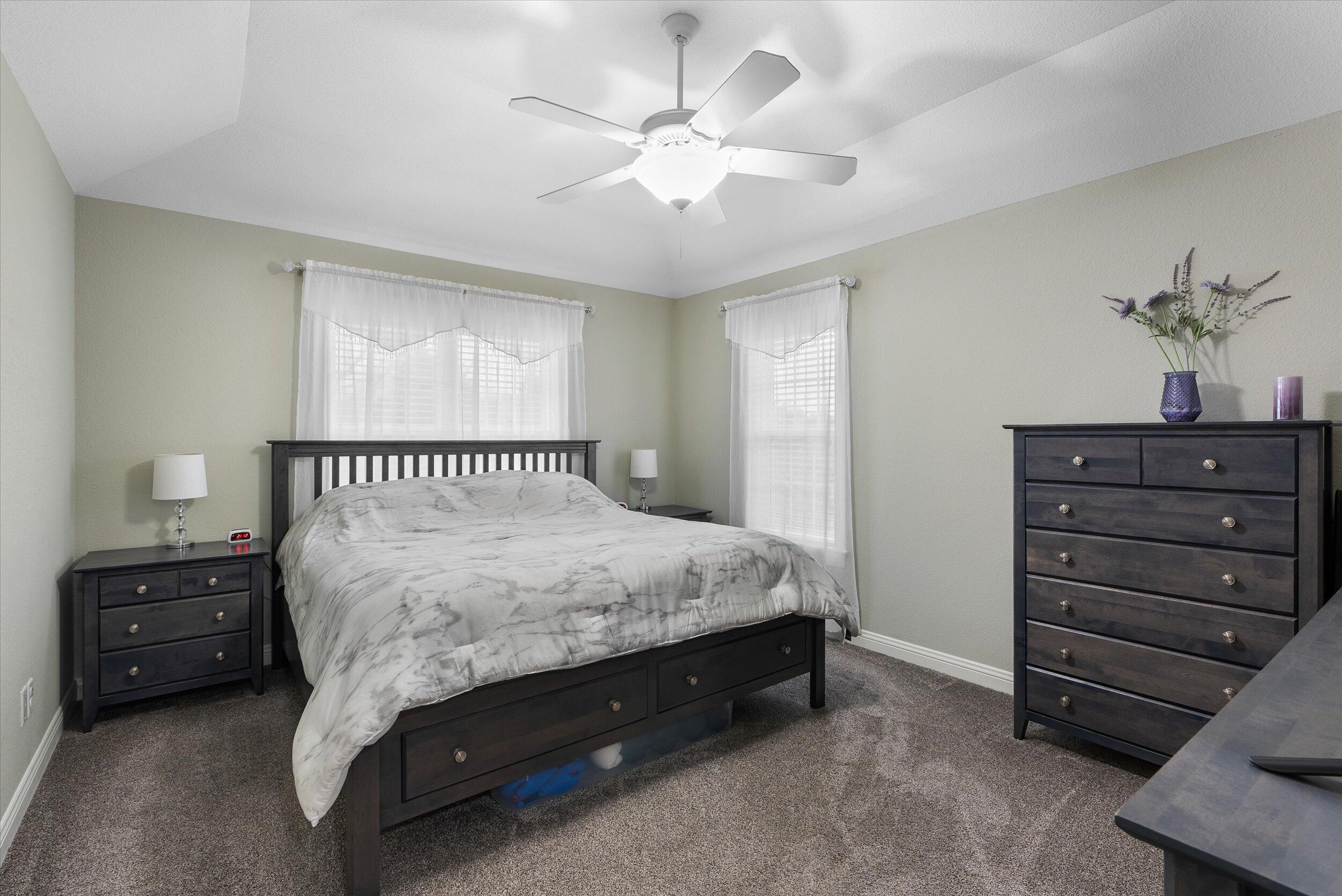 1404 S Silverbrook Dr