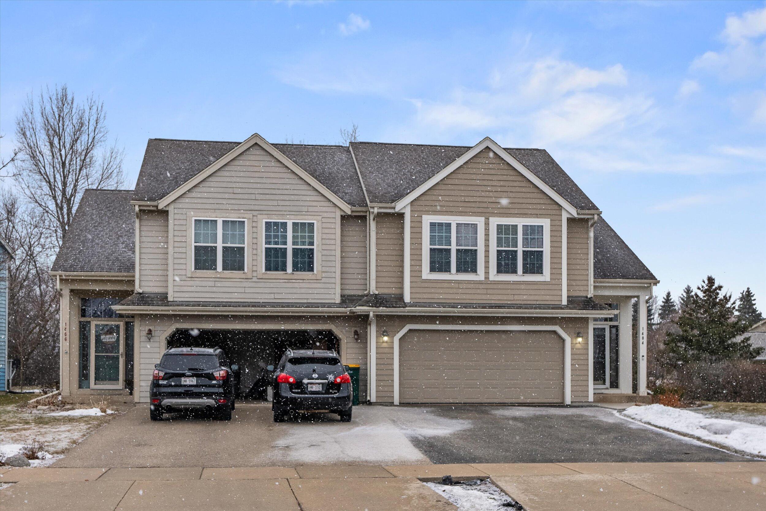 1404 S Silverbrook Dr