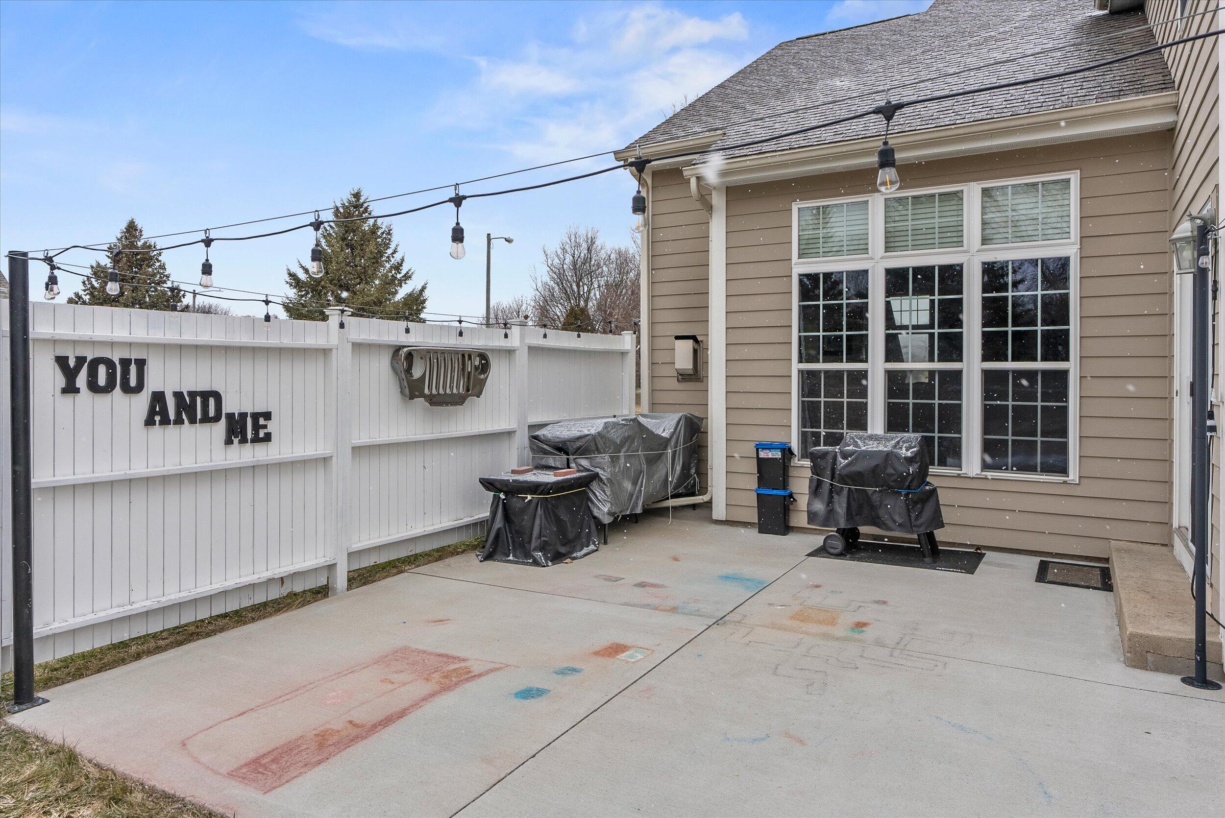 1404 S Silverbrook Dr