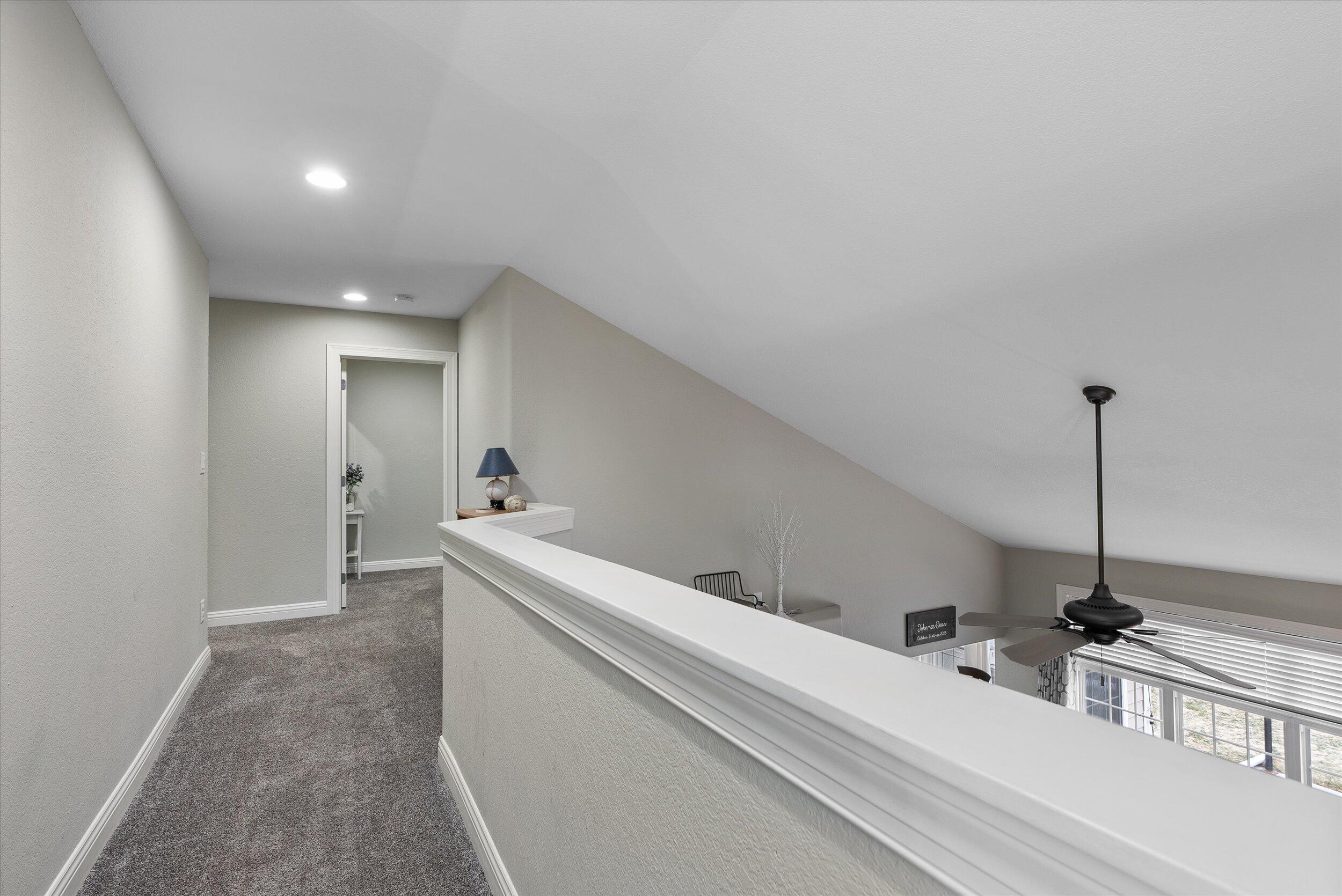 1404 S Silverbrook Dr