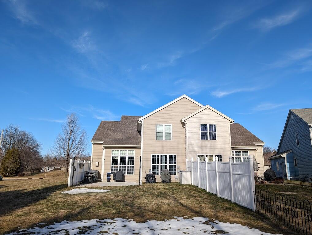 1404 S Silverbrook Dr