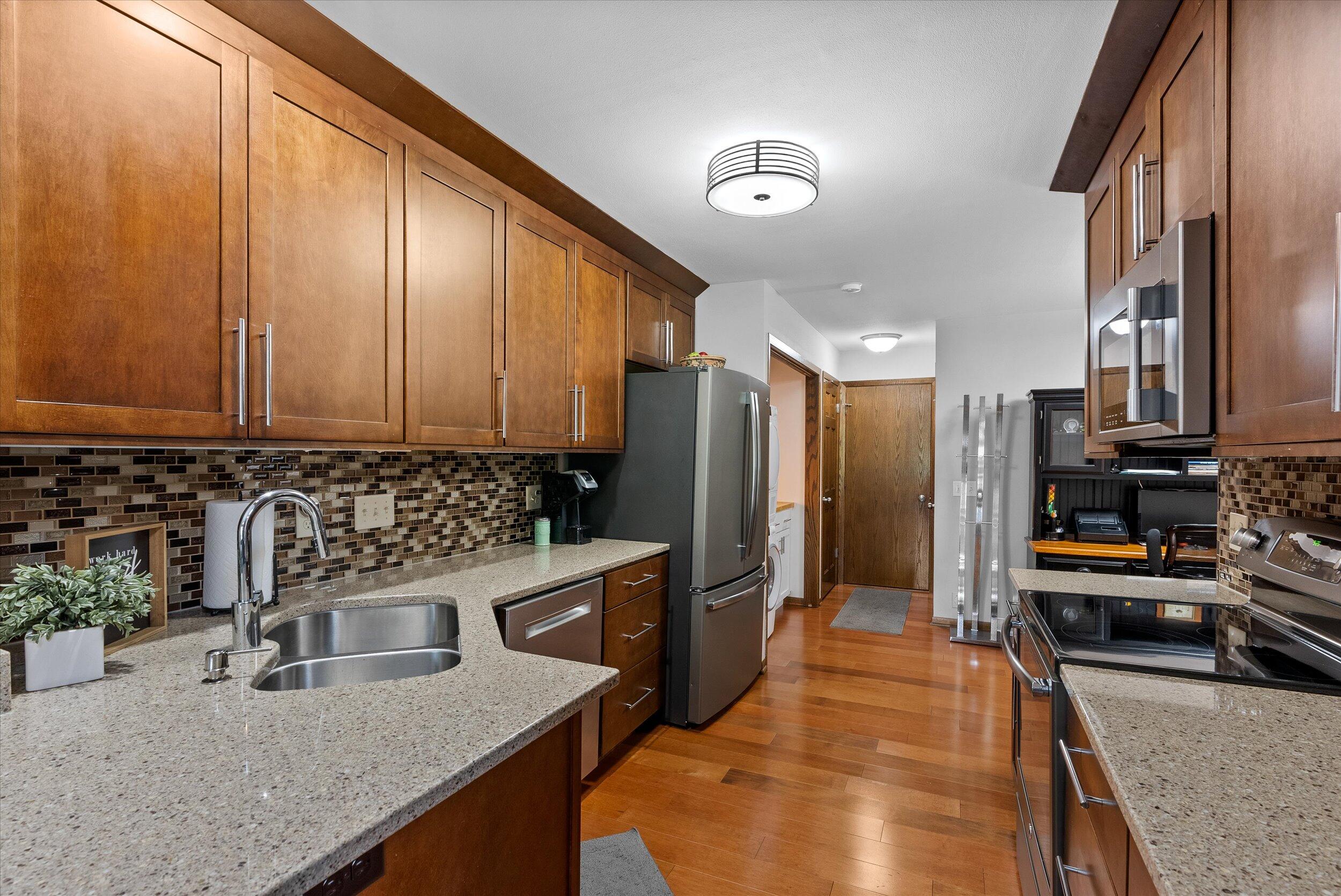 N80W13496 River Park Dr Unit: 30C