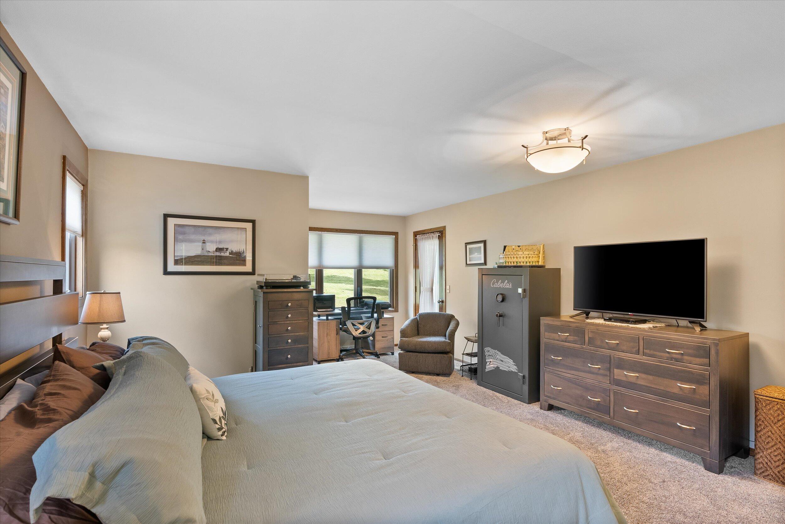 N80W13496 River Park Dr Unit: 30C