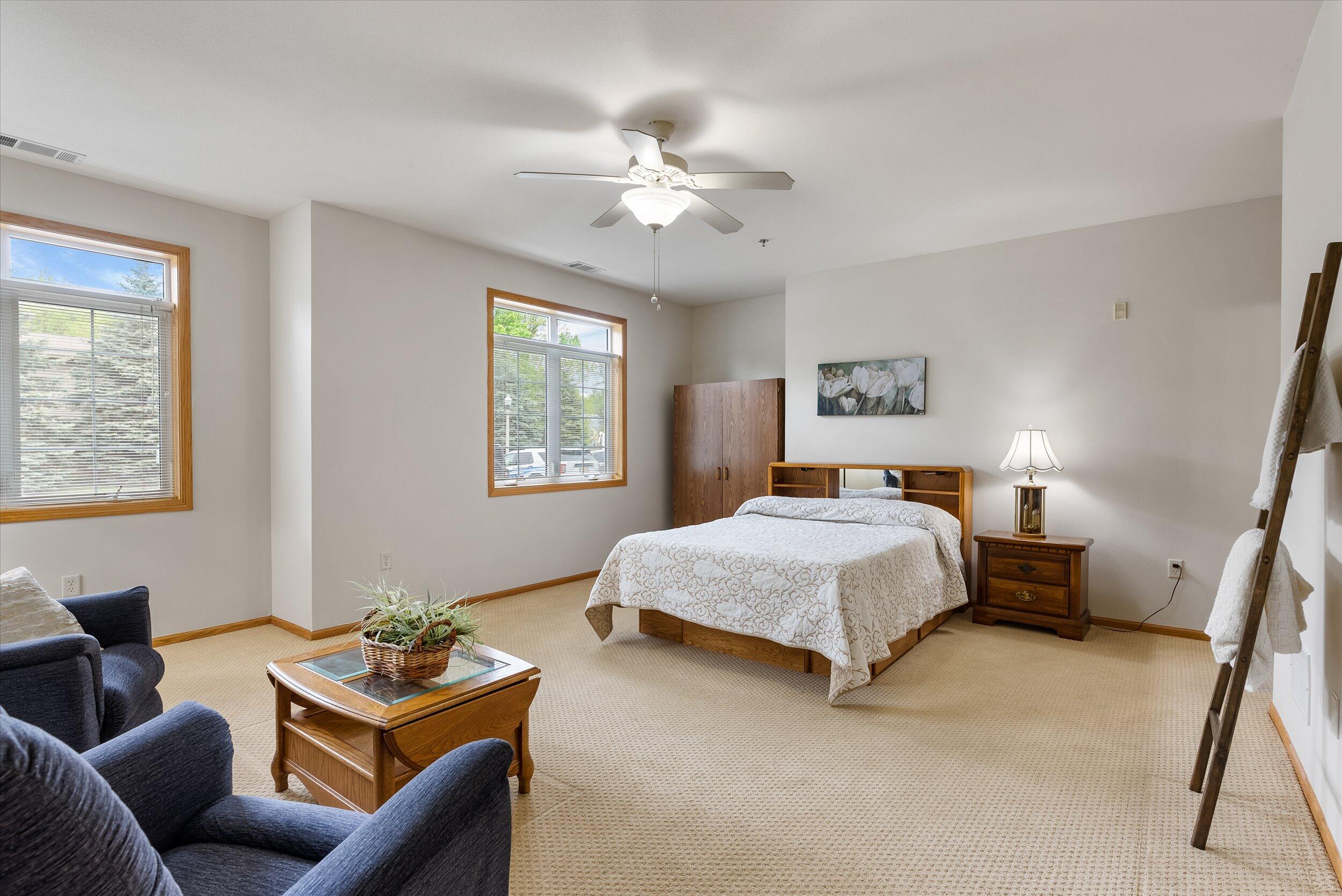 1275 Shadowood Cir Unit: 101