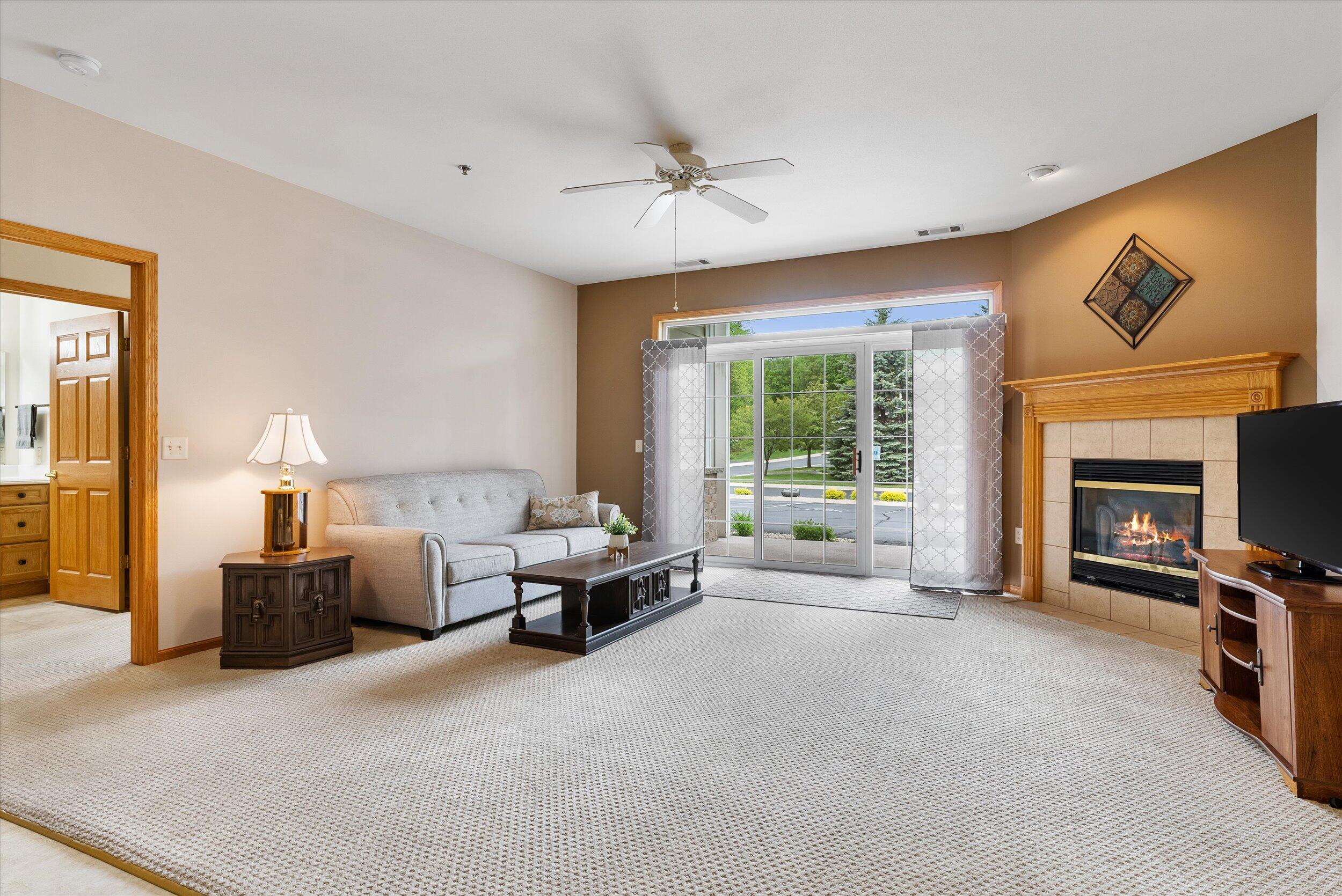 1275 Shadowood Cir Unit: 101