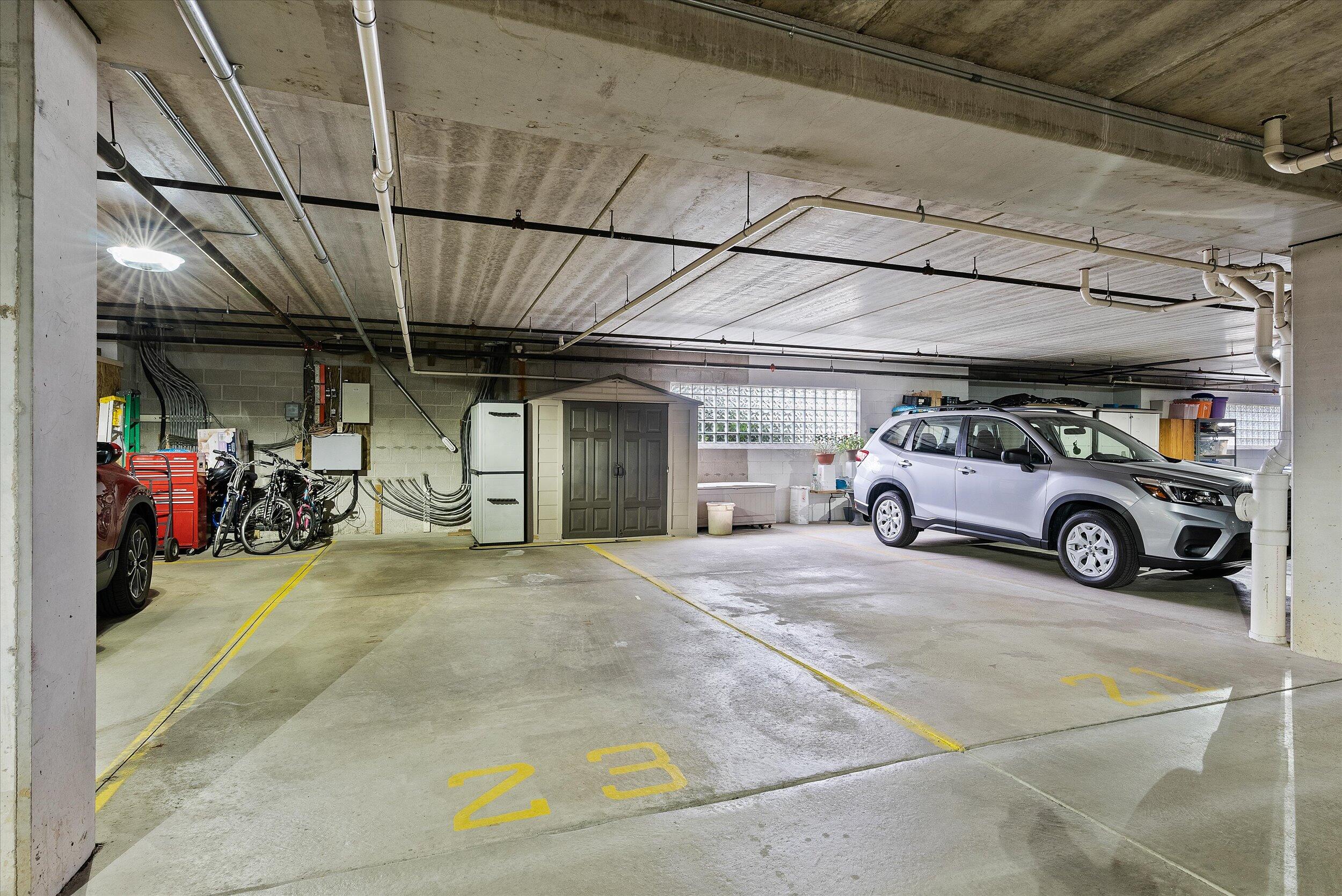 1275 Shadowood Cir Unit: 101
