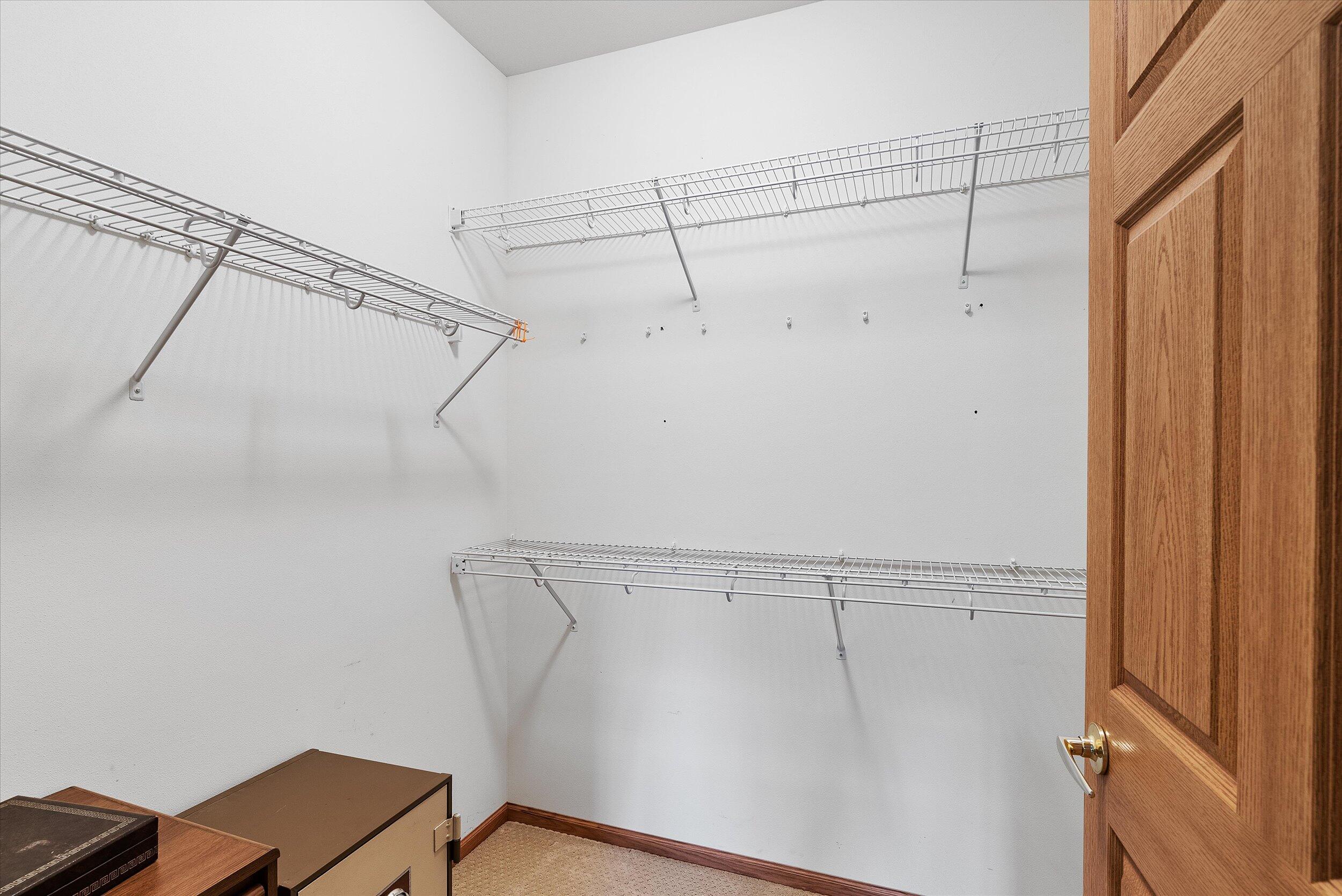 1275 Shadowood Cir Unit: 101