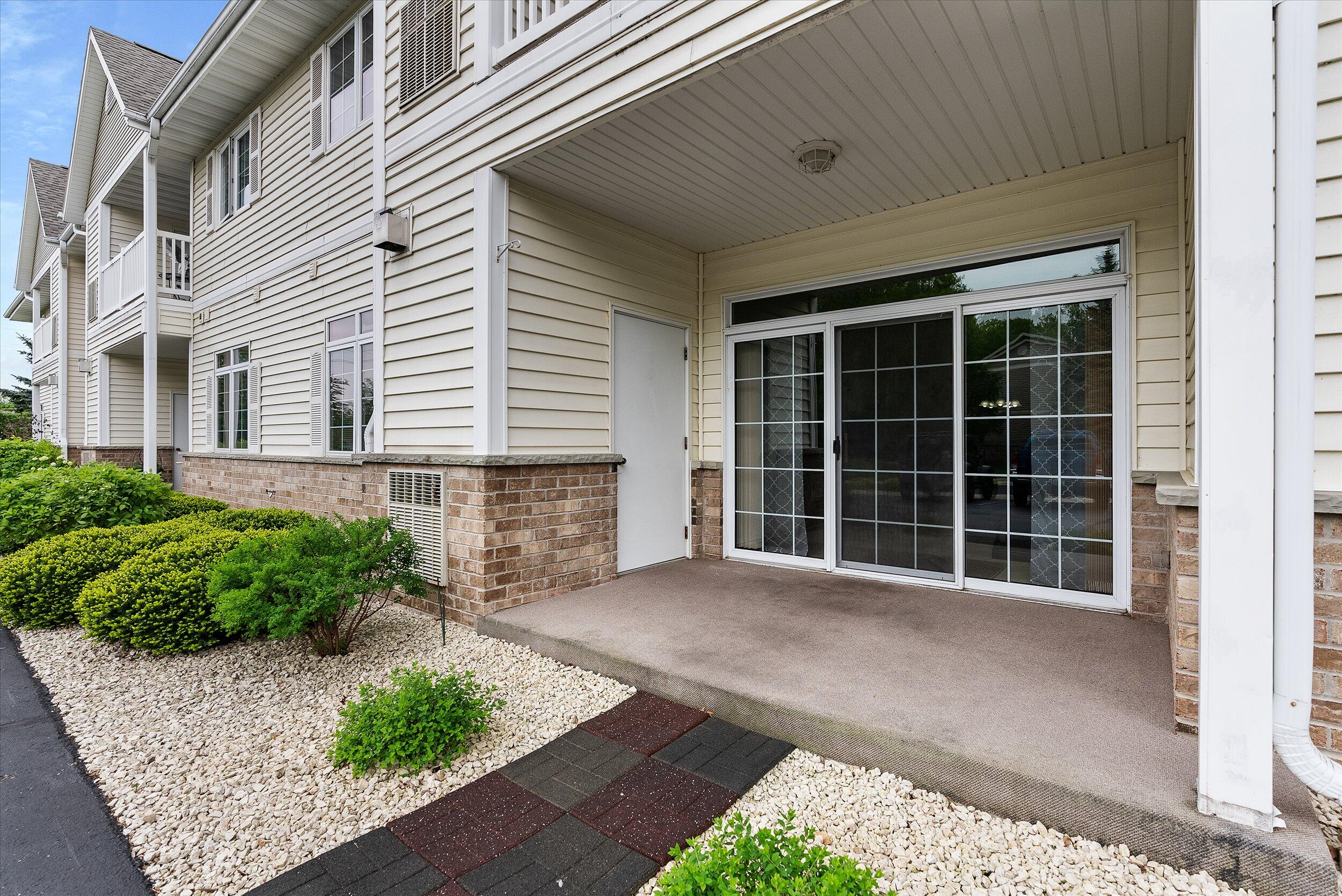 1275 Shadowood Cir Unit: 101