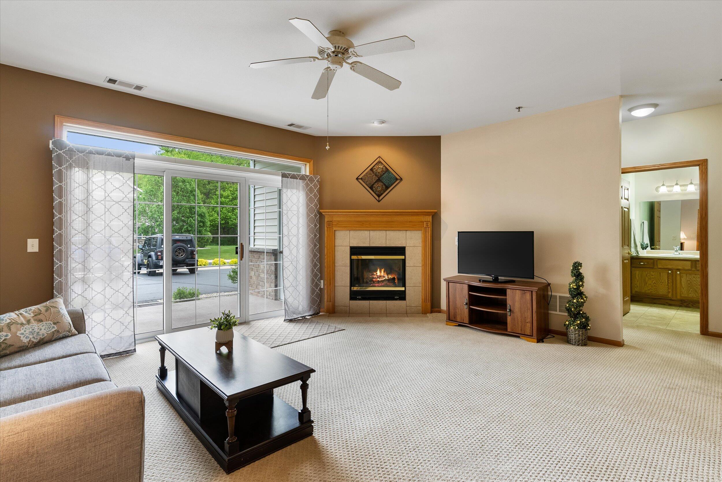 1275 Shadowood Cir Unit: 101